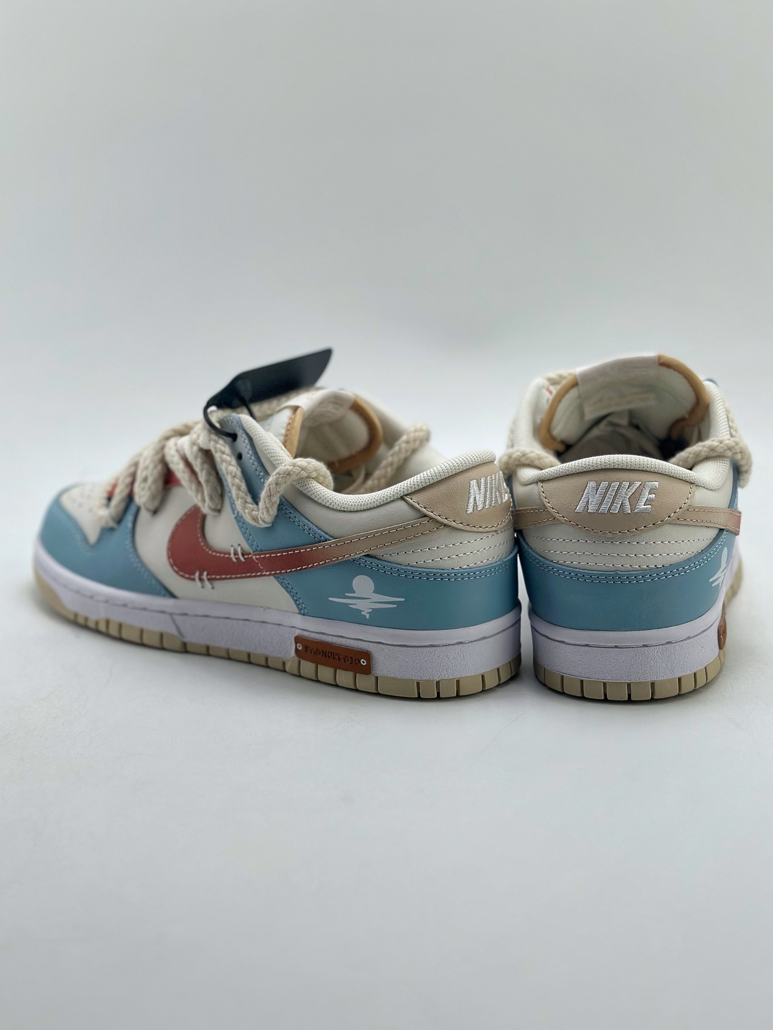 240 Nike SB Dunk Low 复古海岸 蓝白棕 DV0831-003