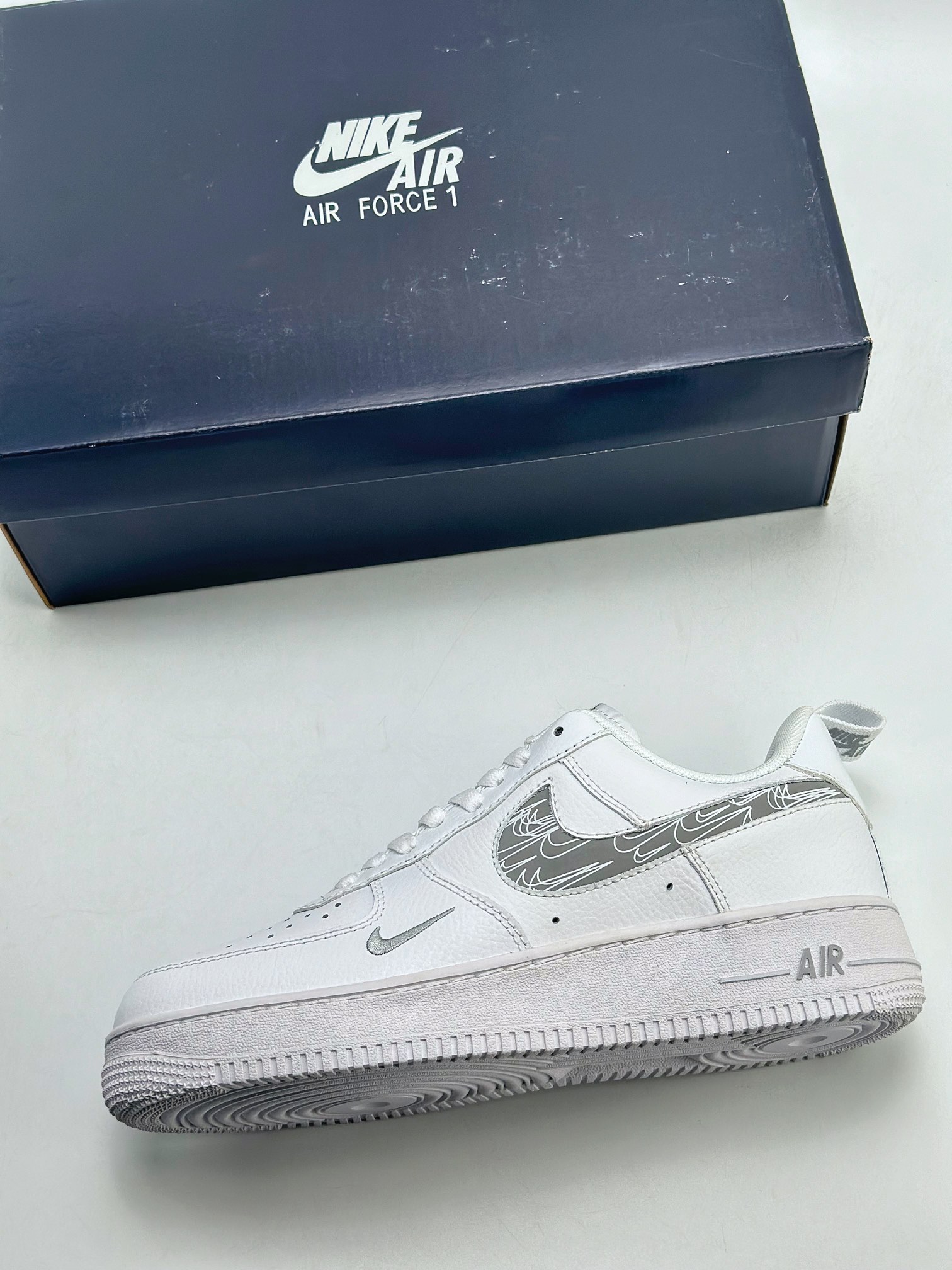 220 Nike Air Force 1 Low 07 小双钩 FB8971-300