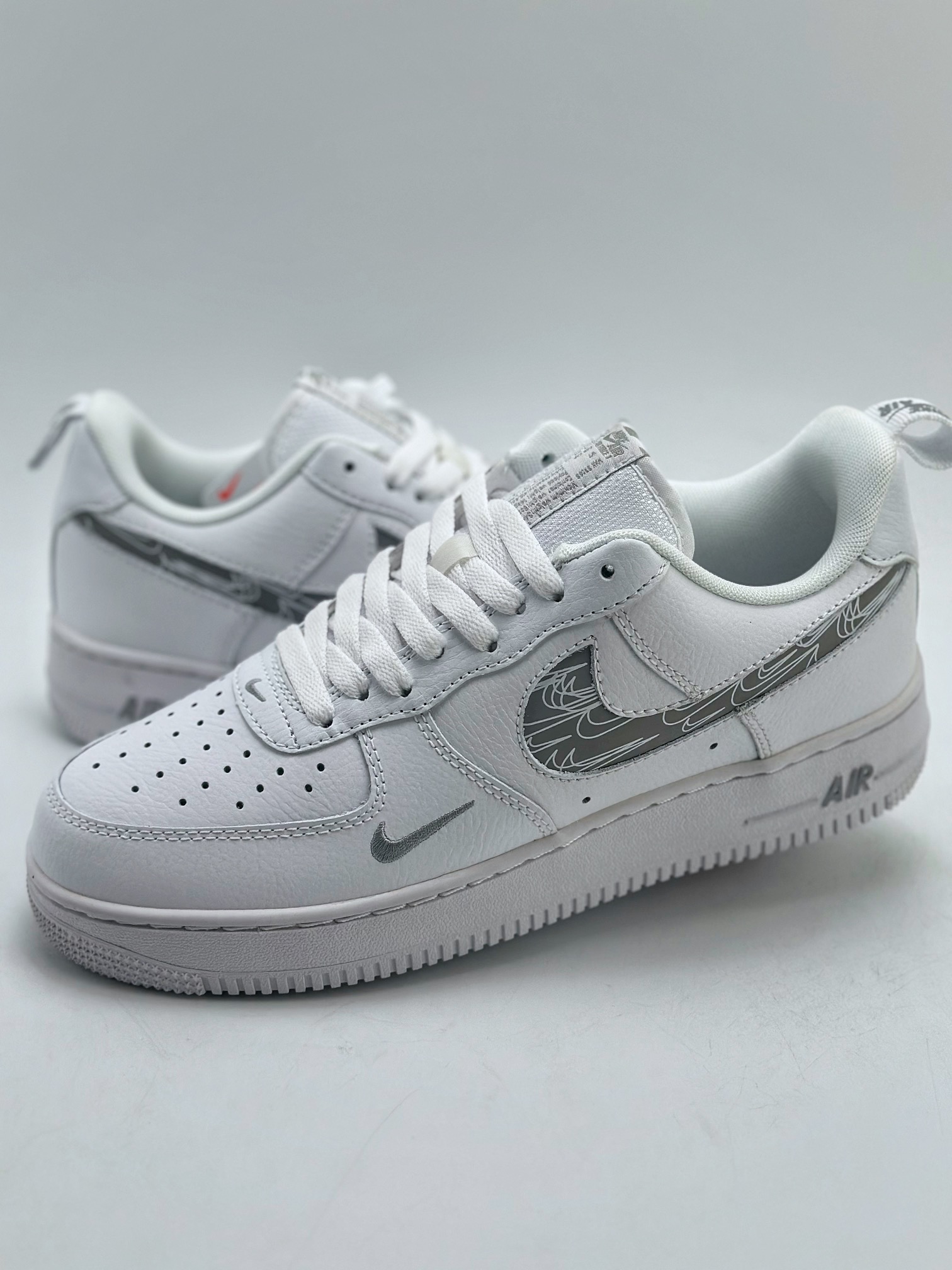 220 Nike Air Force 1 Low 07 小双钩 FB8971-300