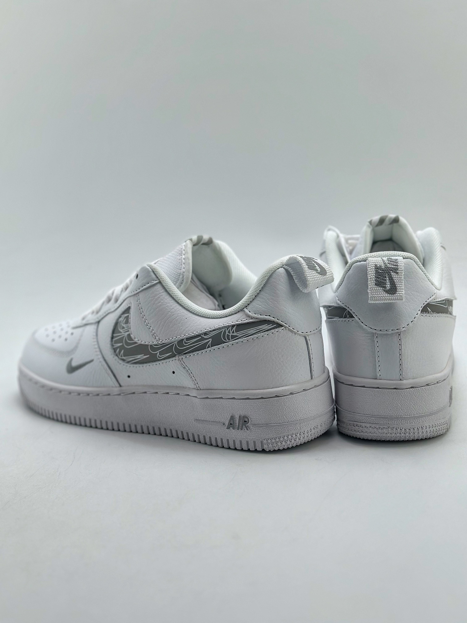 220 Nike Air Force 1 Low 07 小双钩 FB8971-300