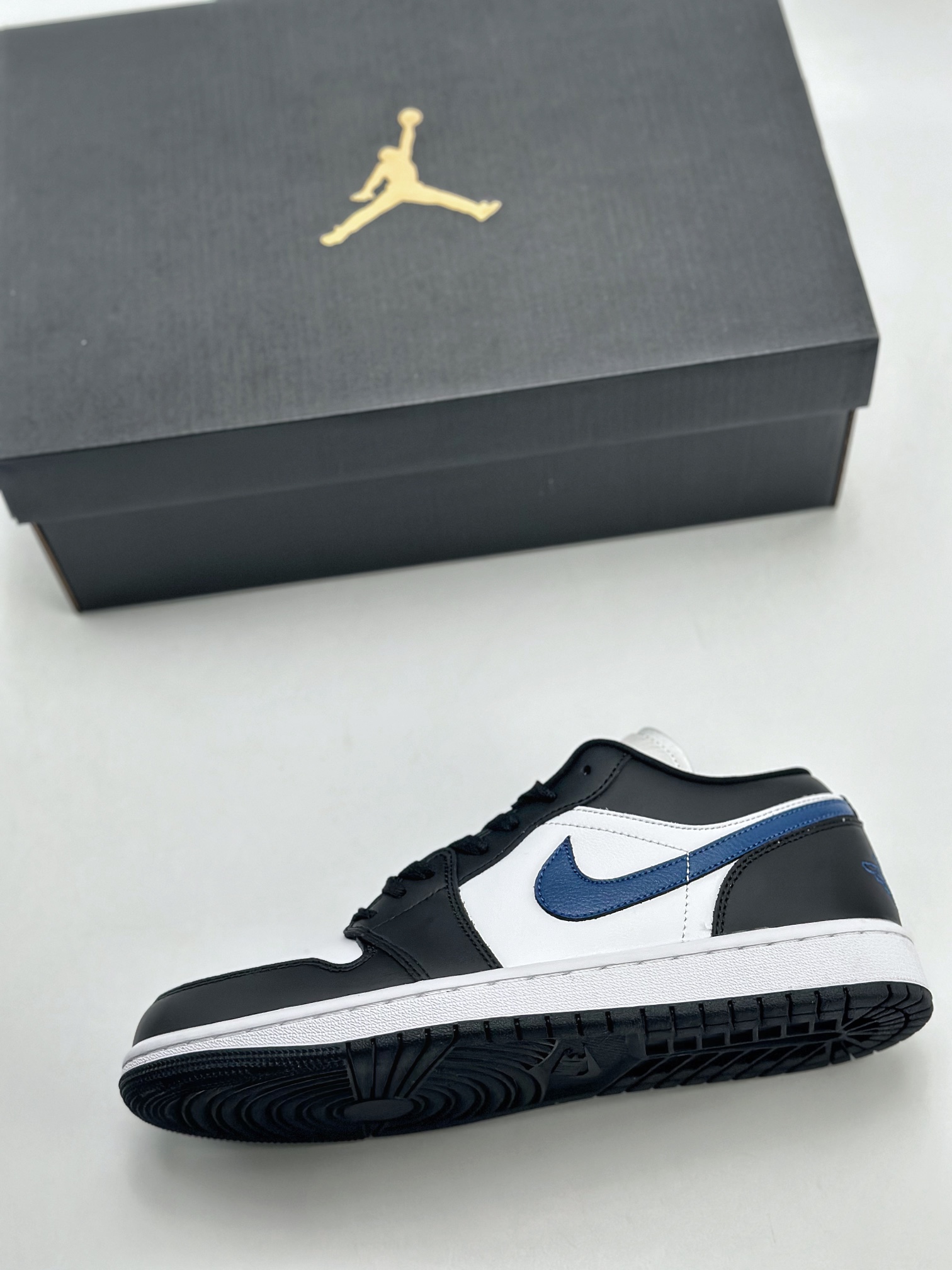 200 Air Jordan 1 Retro Low 黑灰蓝  DC0774-040