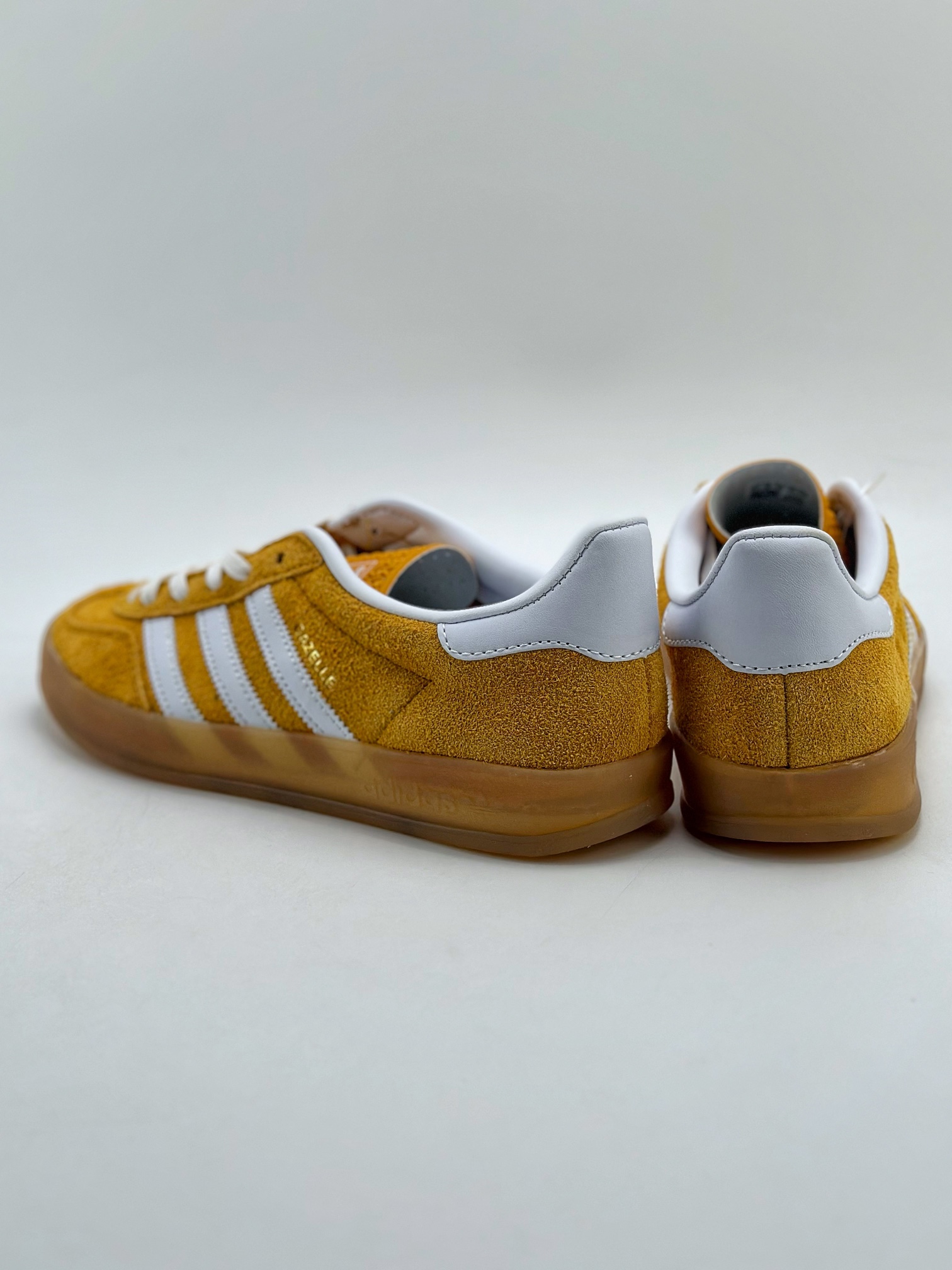 adidas Originals Gazelle INdoor clover casual non-slip wear-resistant low-top sneakers HQ8716