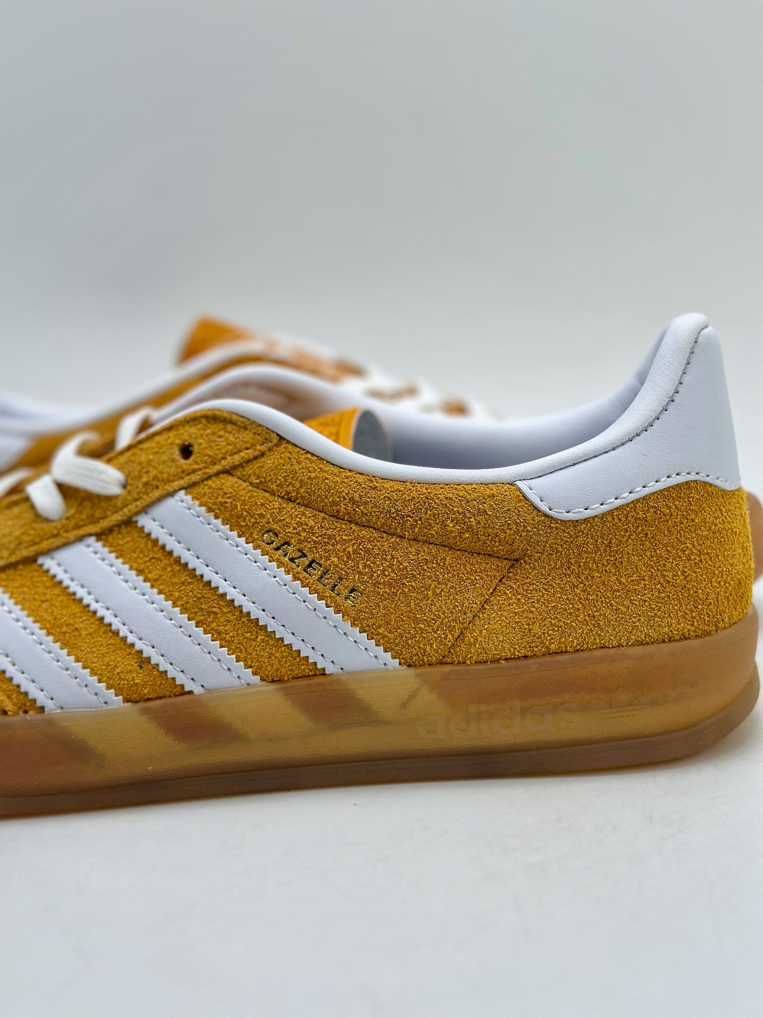 adidas Originals Gazelle INdoor clover casual non-slip wear-resistant low-top sneakers HQ8716
