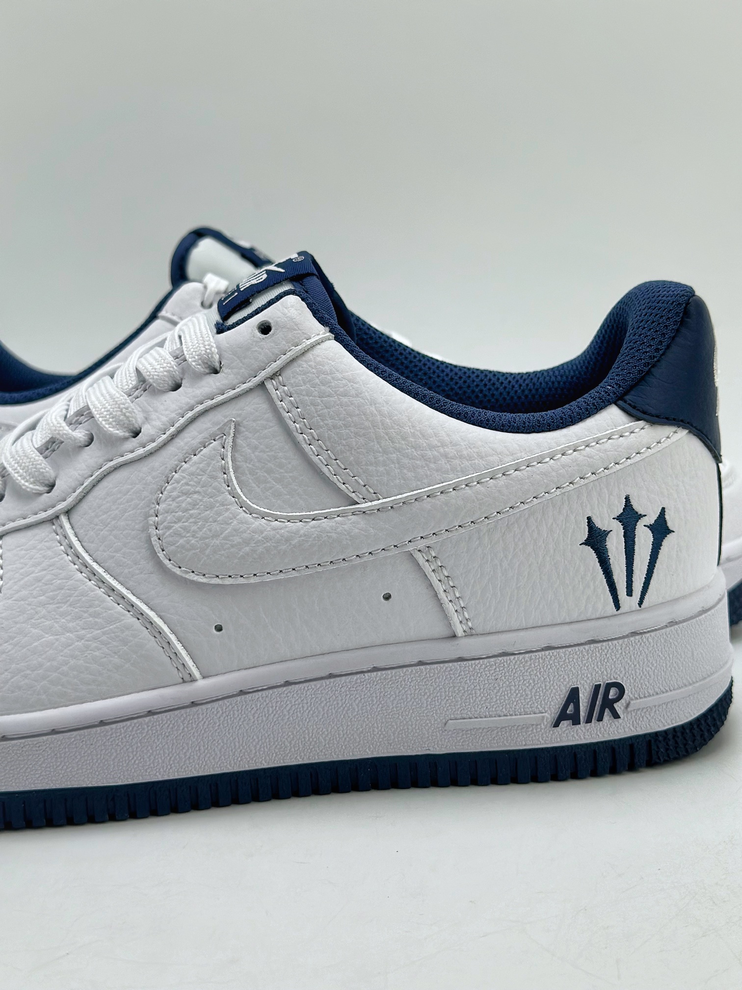 220 Nike Air Force 1 Low 07 白深蓝