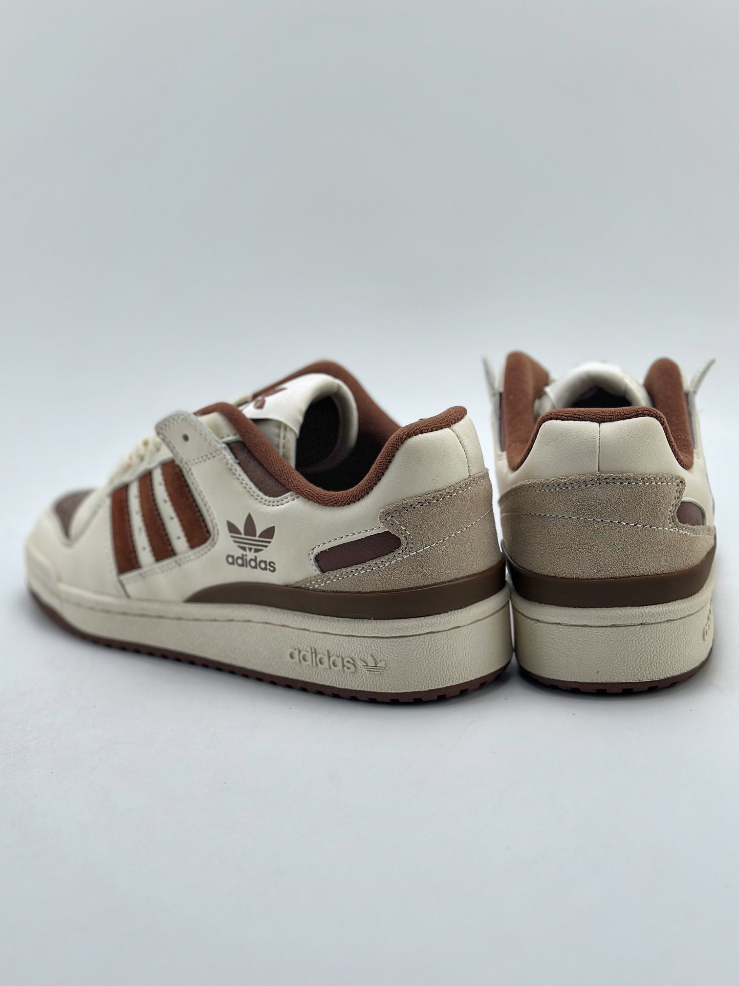 220 海外渠道版  原盒原标  Adidas Forum Low CL 三叶草低邦 IG39006