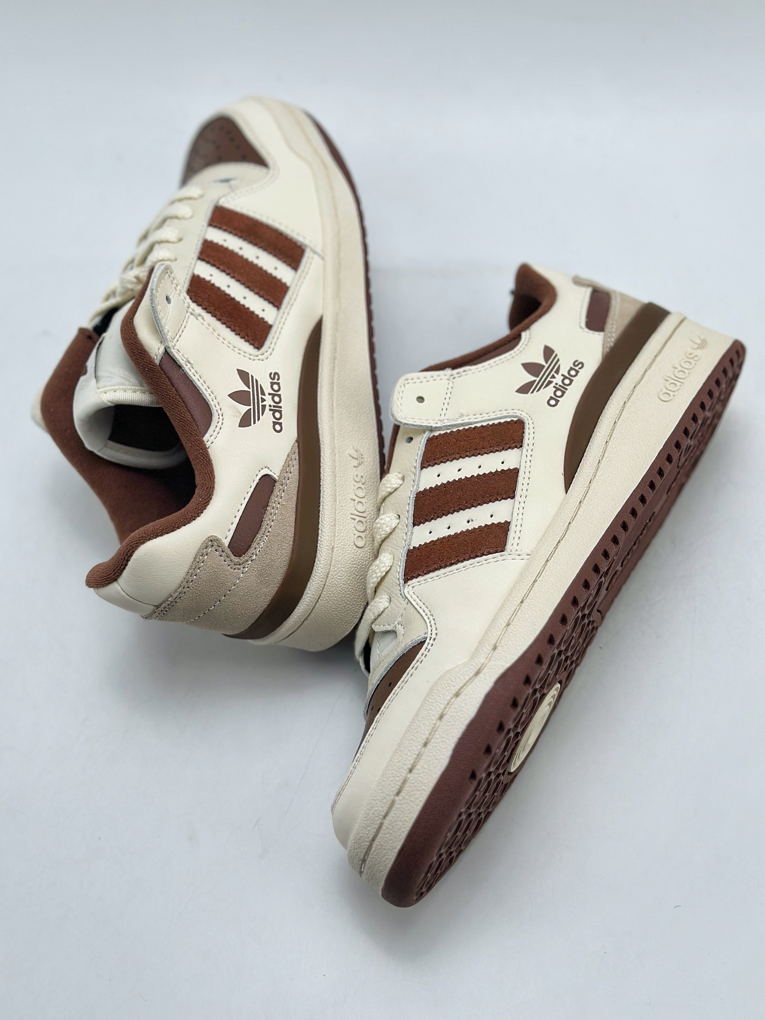 220 海外渠道版  原盒原标  Adidas Forum Low CL 三叶草低邦 IG39006