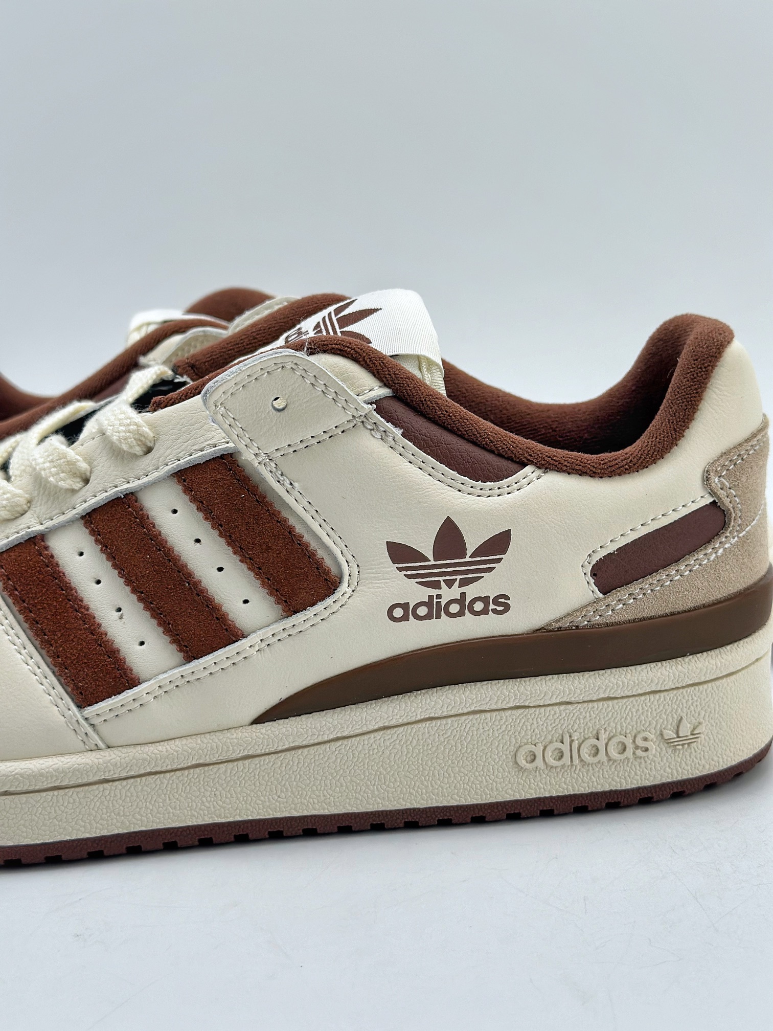 220 海外渠道版  原盒原标  Adidas Forum Low CL 三叶草低邦 IG39006