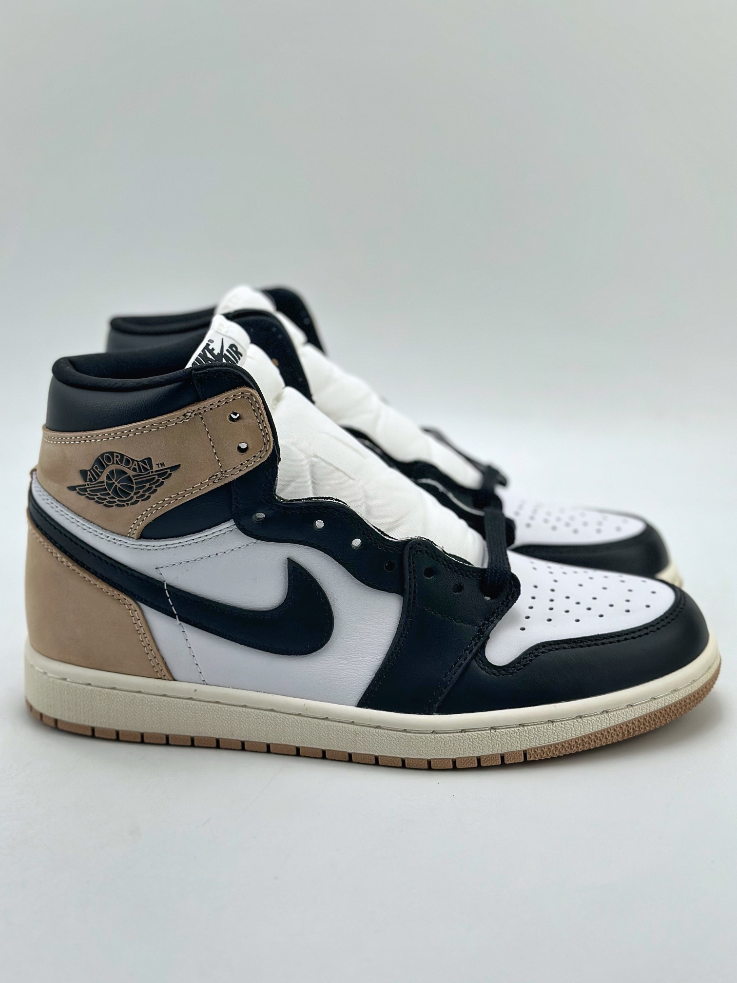 280 Air Jordan 1 High OG 棕黑 FD2596-021