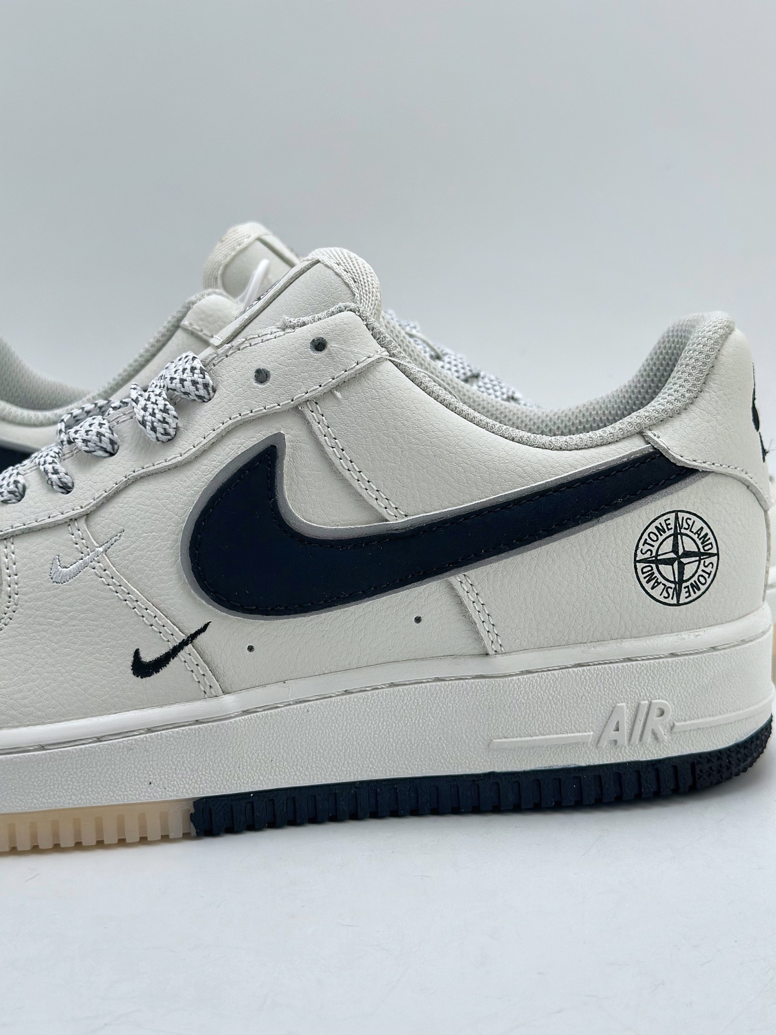 260 Nike Air Force 1 Low 07 白黑满天星 SL-240222