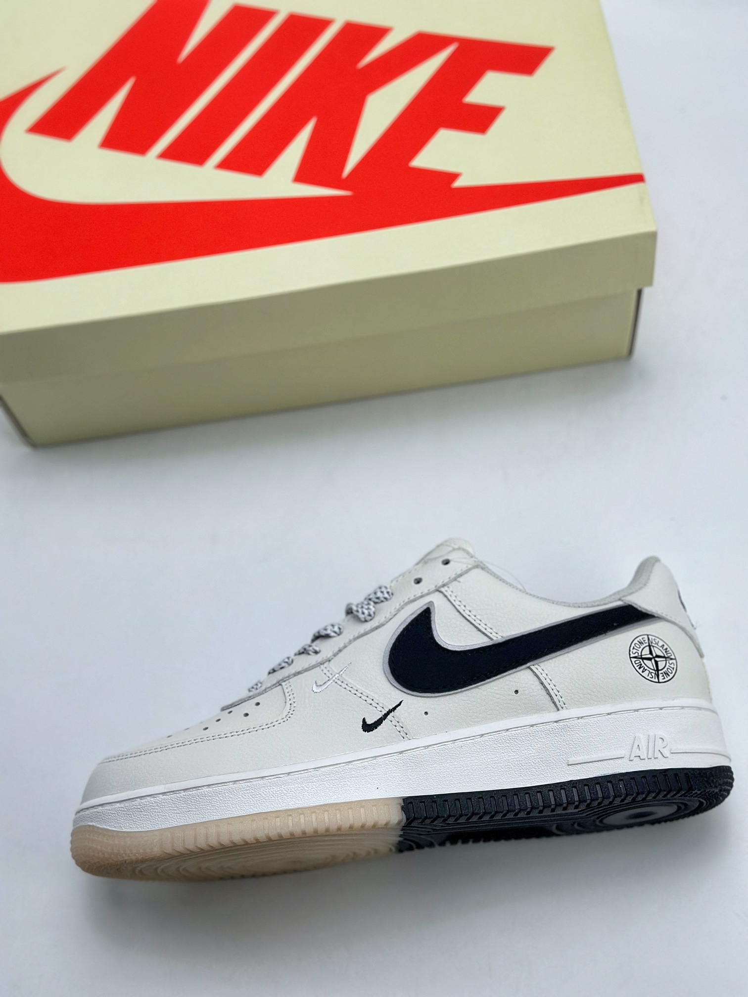 260 Nike Air Force 1 Low 07 白黑满天星 SL-240222