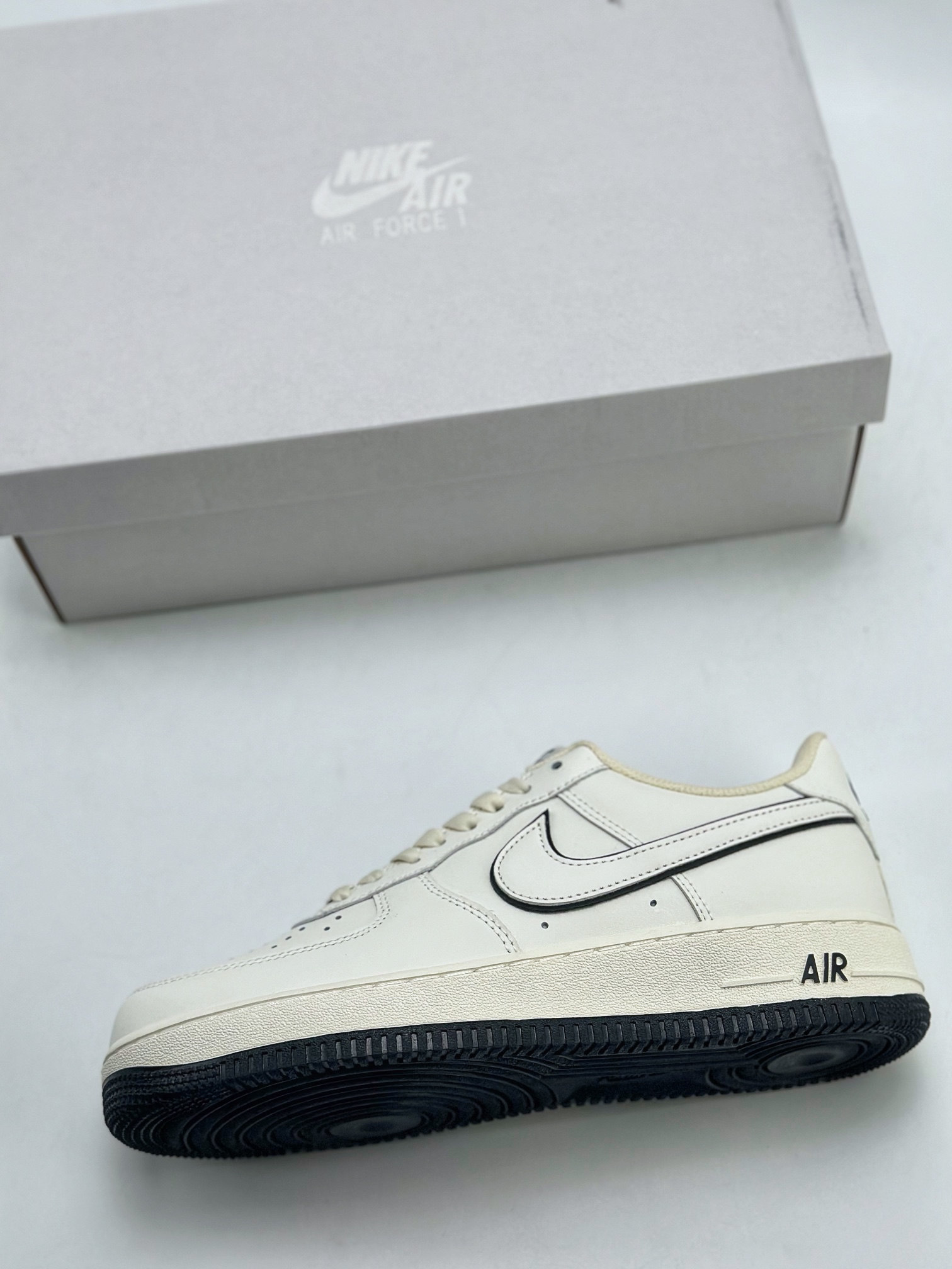 200 Nike Air Force 1 Low 07 米白 DZ2799-121