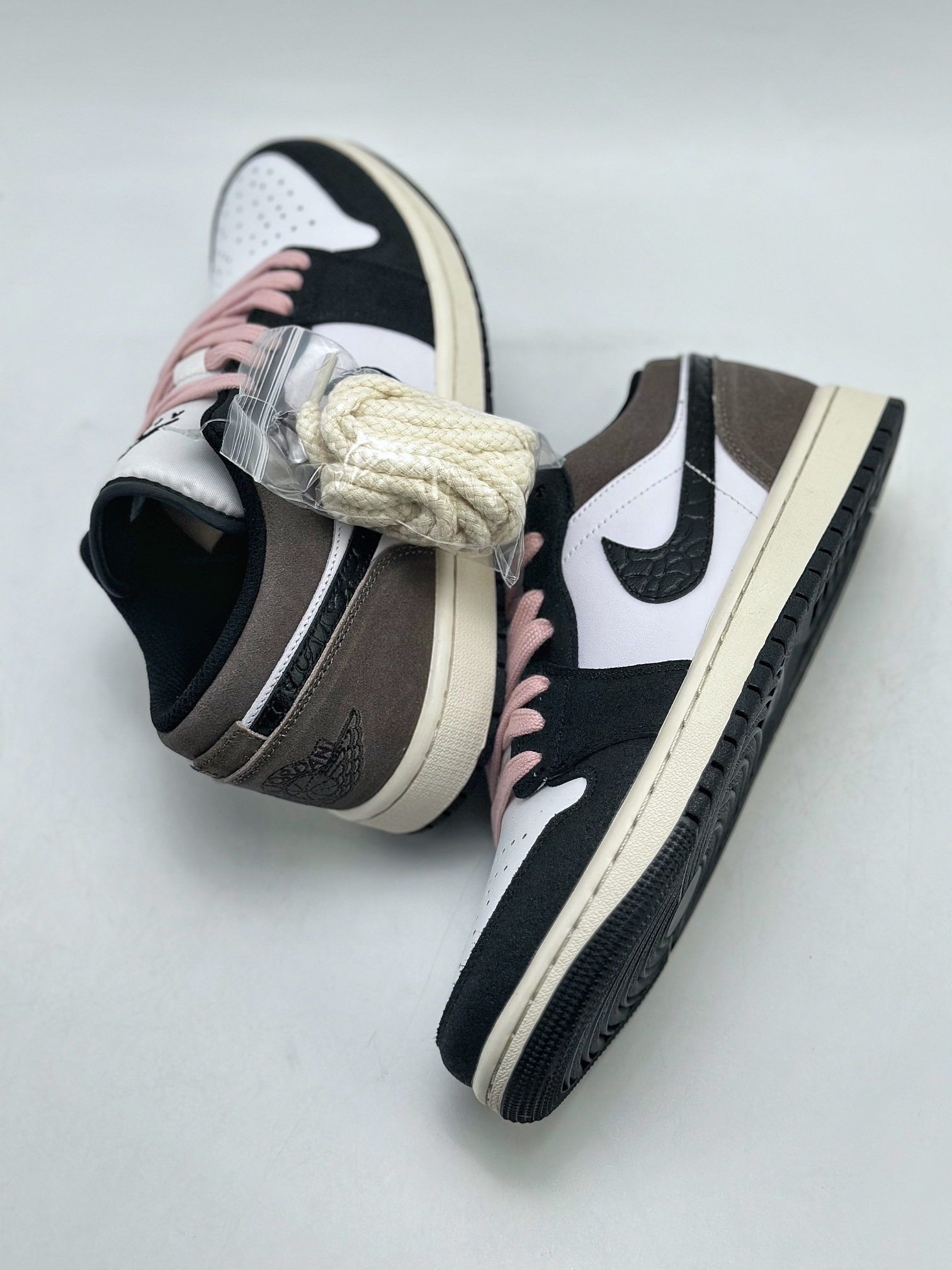 200 Air Jordan 1 Retro Low SE 黑棕摩卡 DZ4130-201