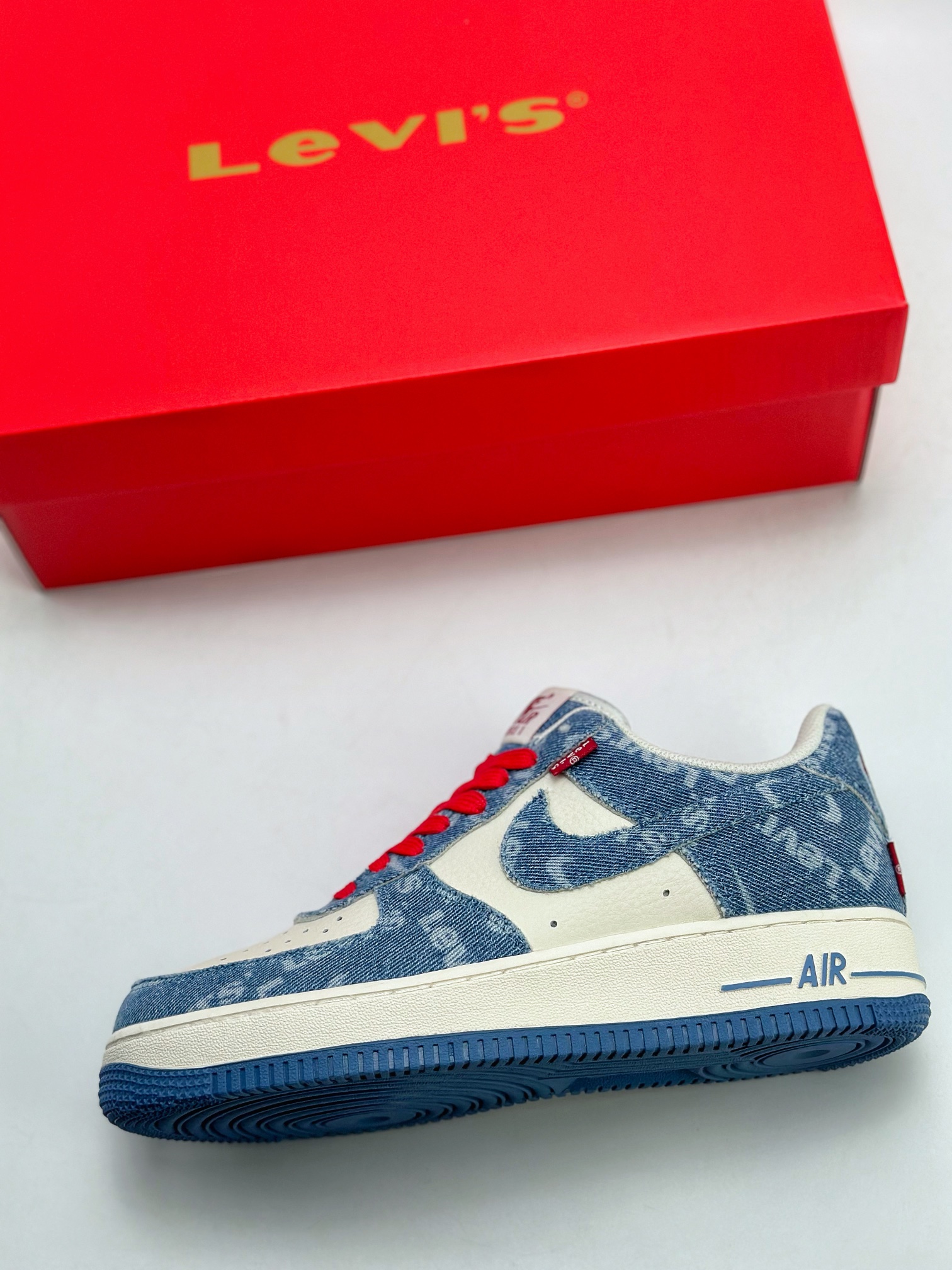 240 Nike Air Force 1 Low 07 x Levi's 李维斯联名 VT5698-568