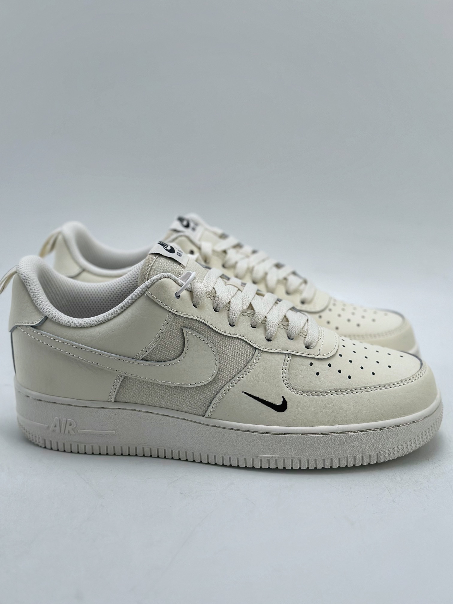 200 Nike Air Force 1 Low 07 白 FZ4625-100