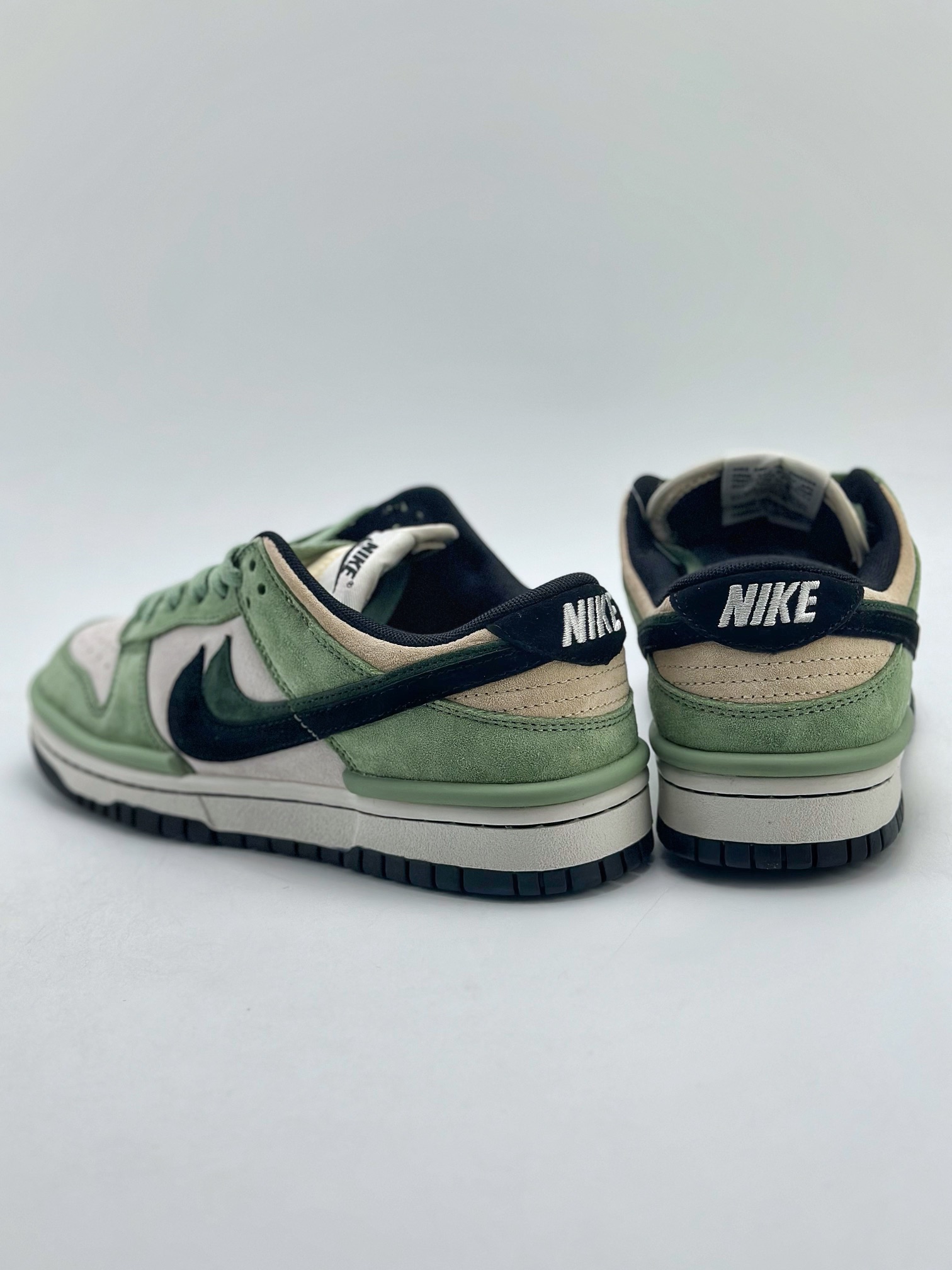 280 Nike SB Dunk Low 黑白绿 定制双勾 DZ2794-766