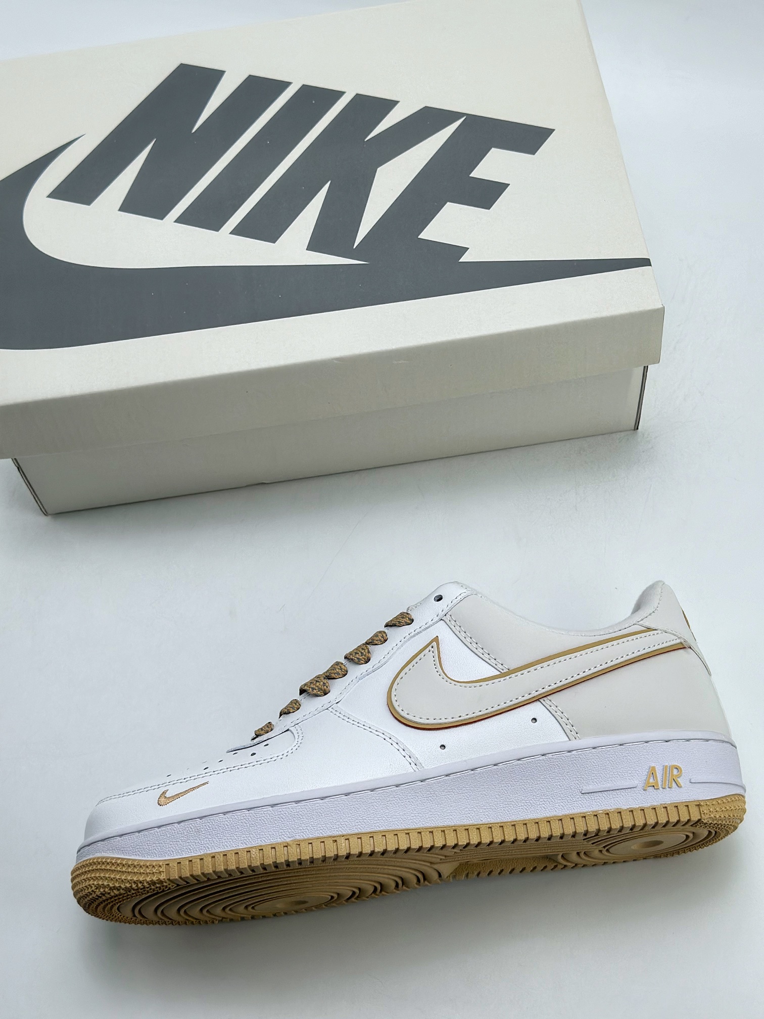 200 Nike Air Force 1 Low 07 白土黄满天星 YZ8115-004