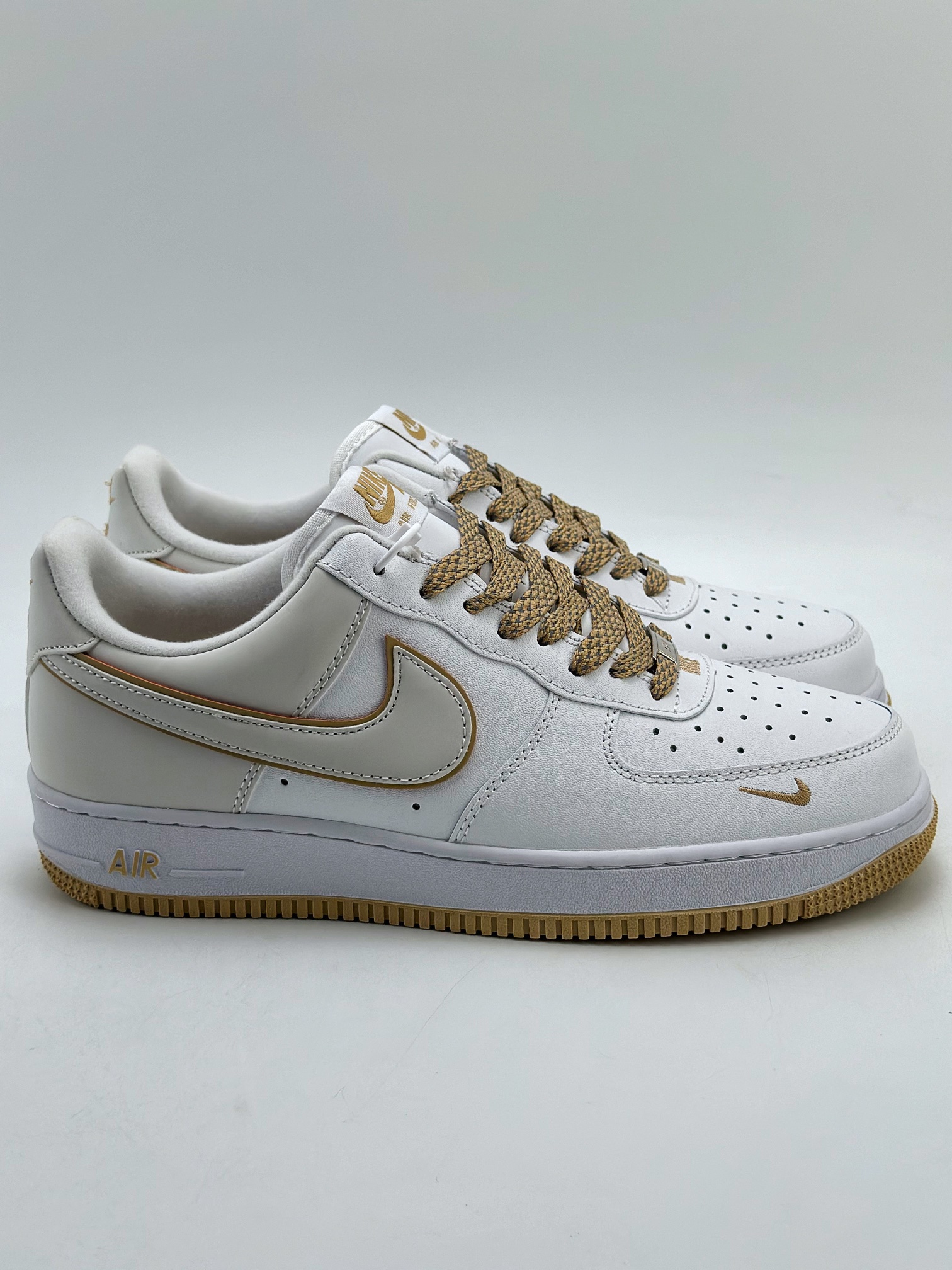 200 Nike Air Force 1 Low 07 白土黄满天星 YZ8115-004