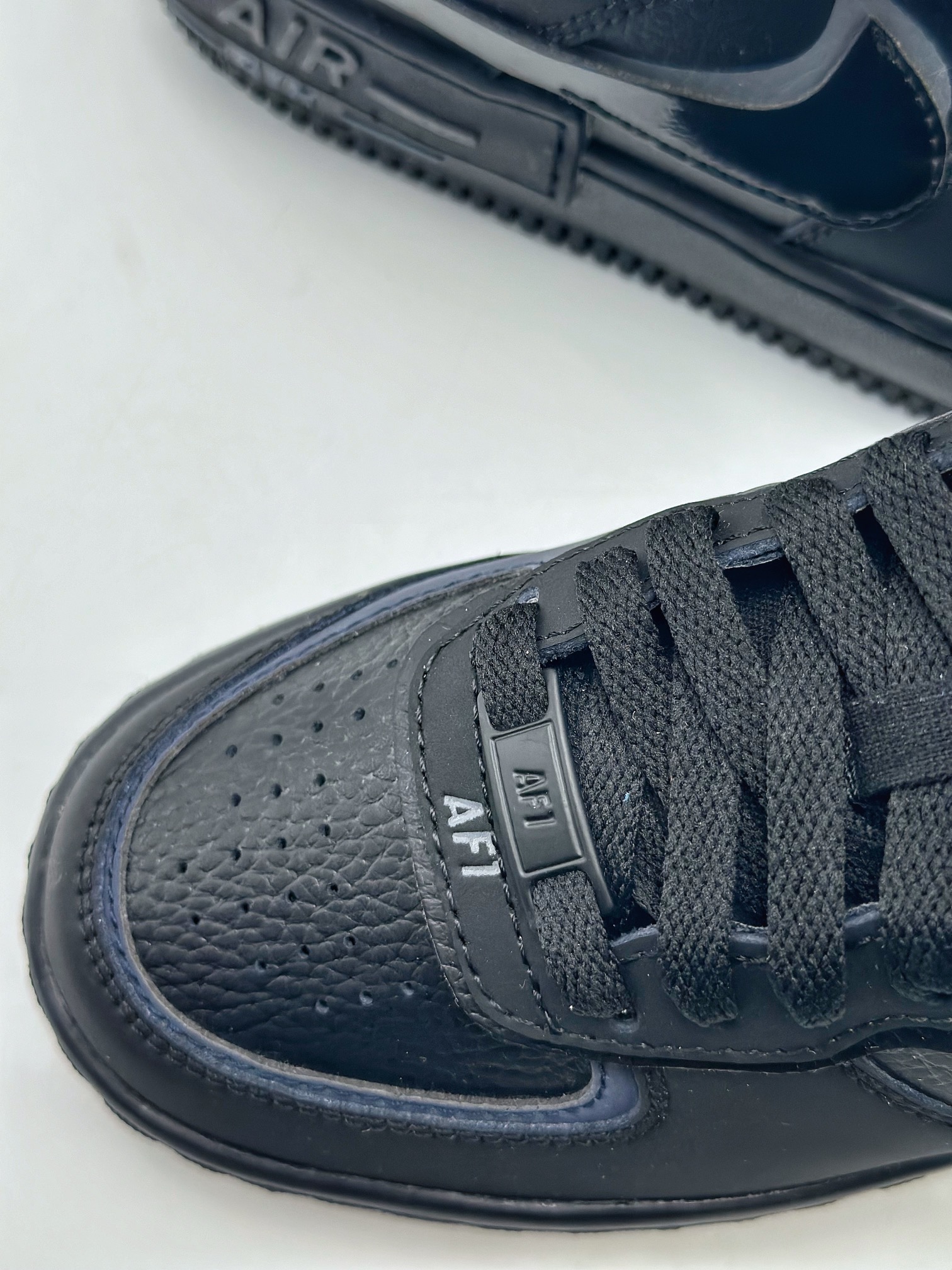 200 Nike Air Force 1 Low 07 Shadow 马卡龙 "Triple Black" 黑武士 FB7582-001