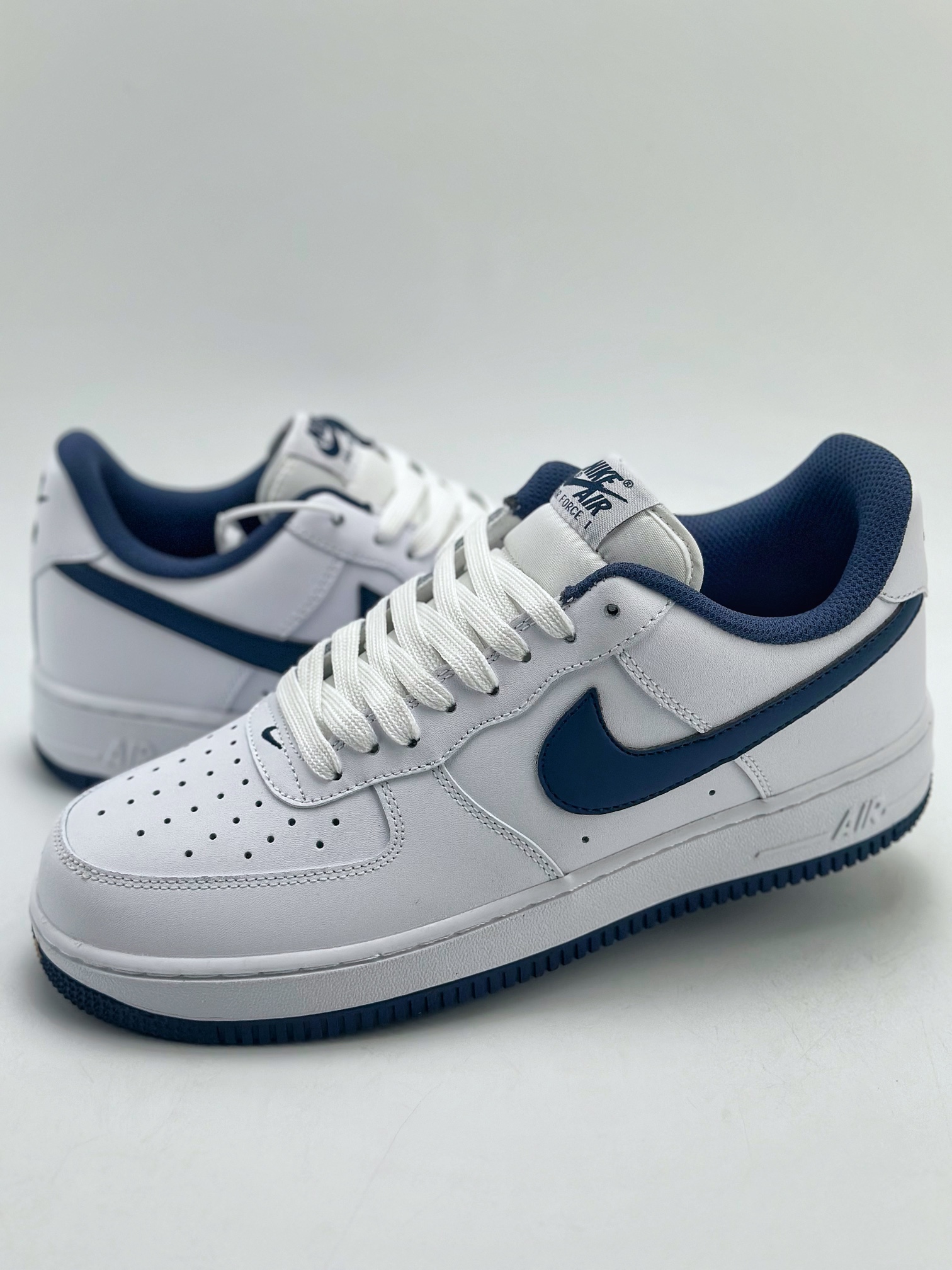 200 Nike Air Force 1 Low 07 白海军蓝 FV5948-104