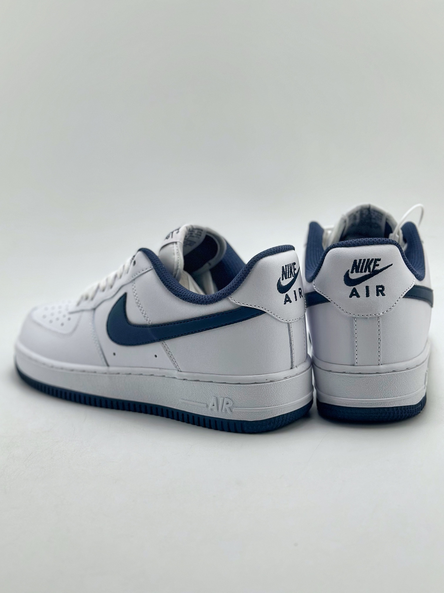 200 Nike Air Force 1 Low 07 白海军蓝 FV5948-104