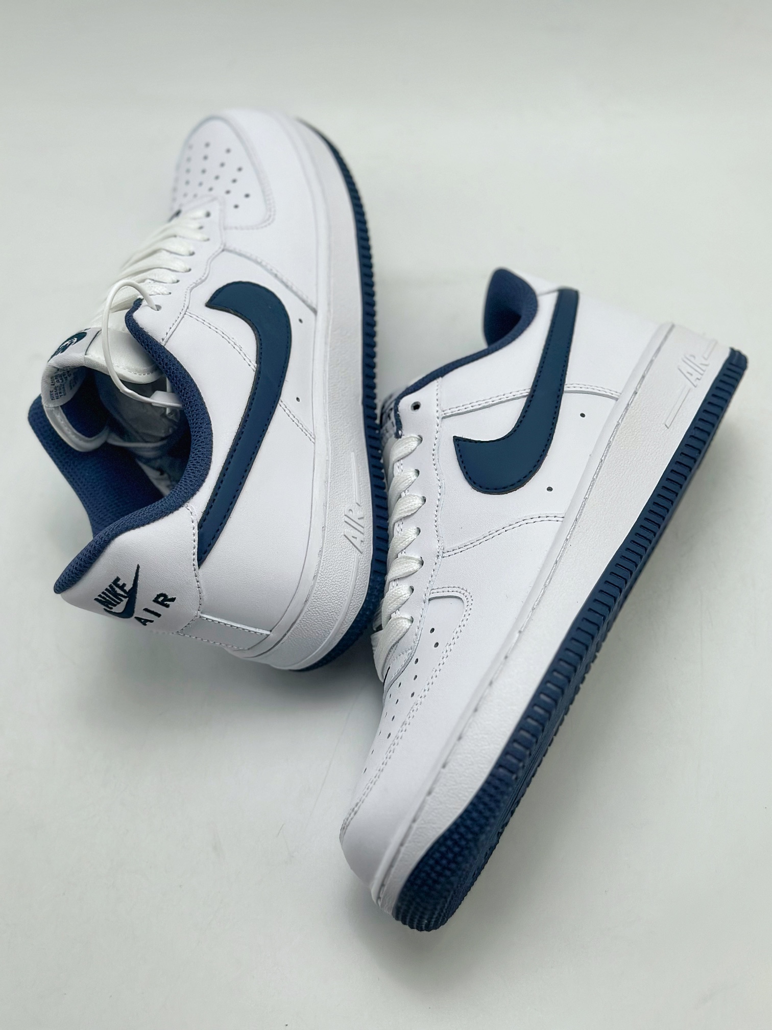 200 Nike Air Force 1 Low 07 白海军蓝 FV5948-104