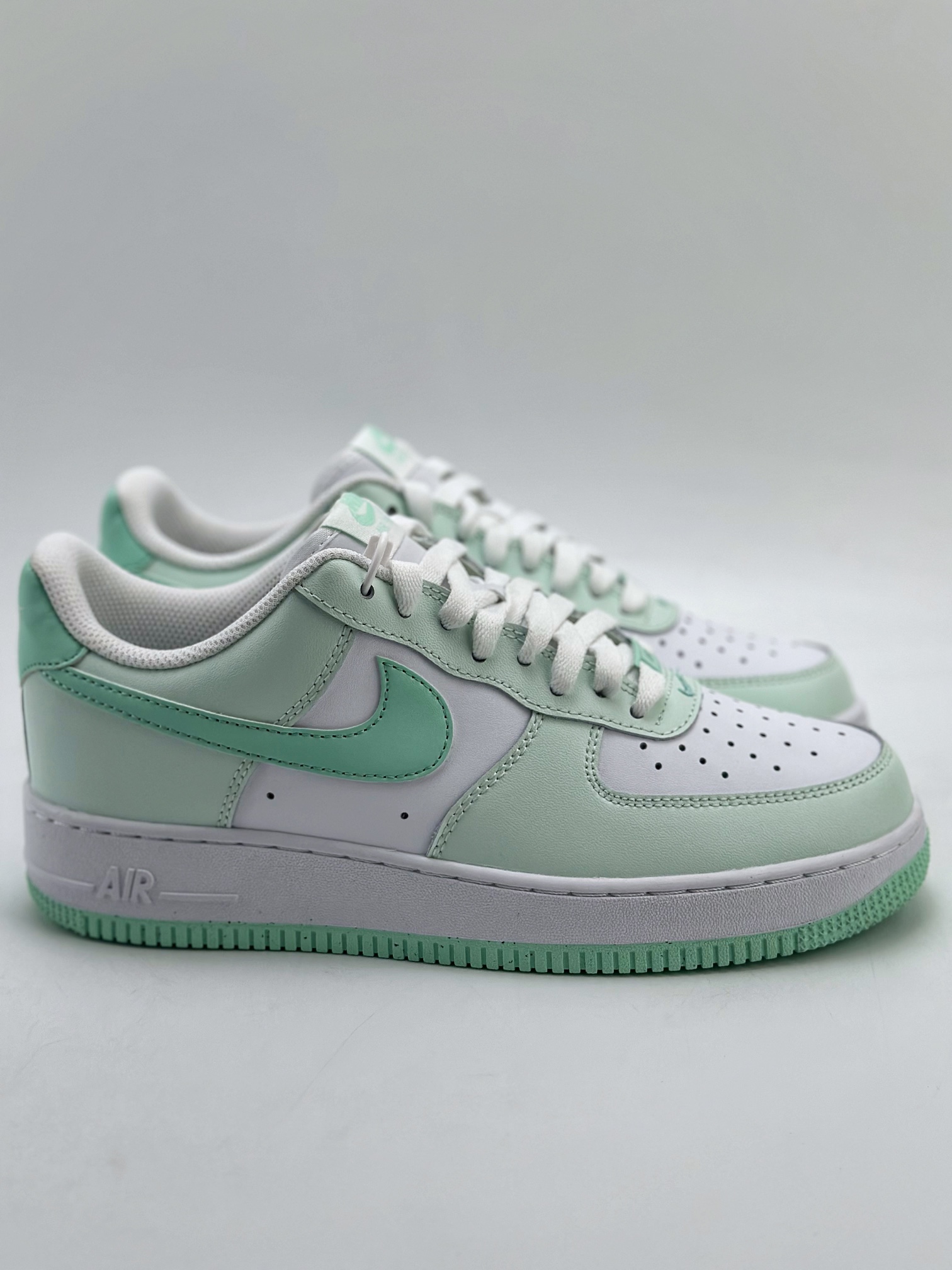 200 Nike Air Force 1 Low 07 薄荷绿白 FZ4123-394