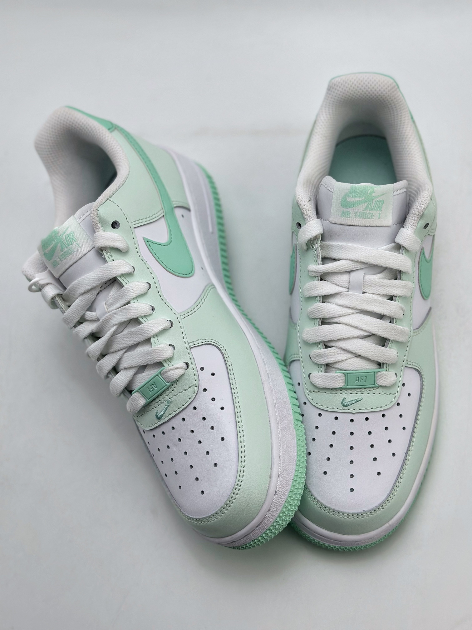 200 Nike Air Force 1 Low 07 薄荷绿白 FZ4123-394