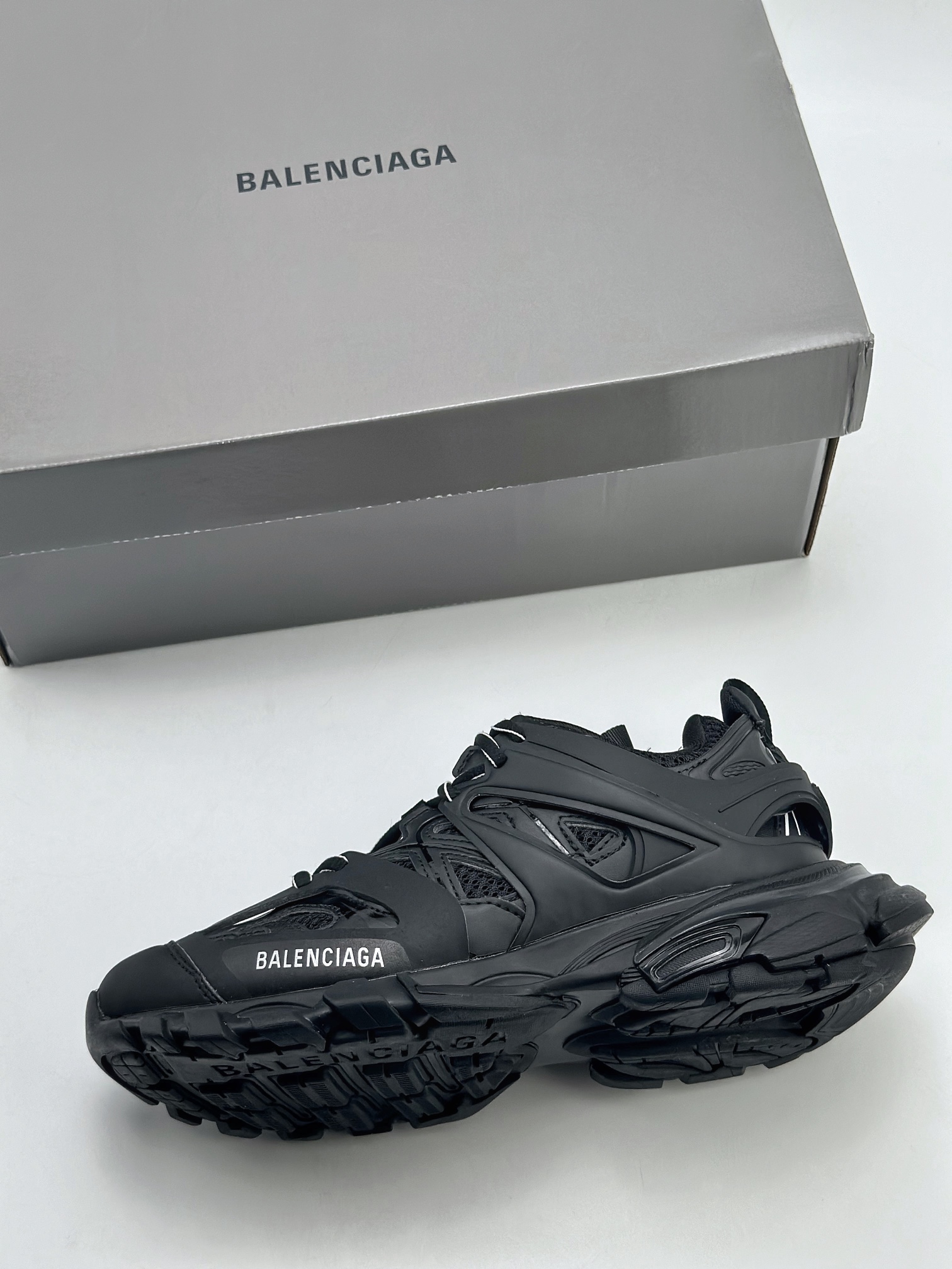 280 BALENCIAGA Track Trainers 3.0代 高奢品牌-巴黎世家 复古野跑姥爹潮流百搭慢跑鞋 542436 W3FE3 3000 尺码：35-46