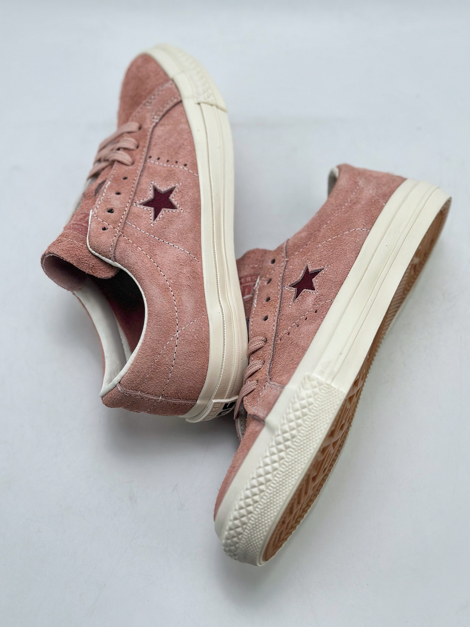 160 Converse One Star Pro 粉红色