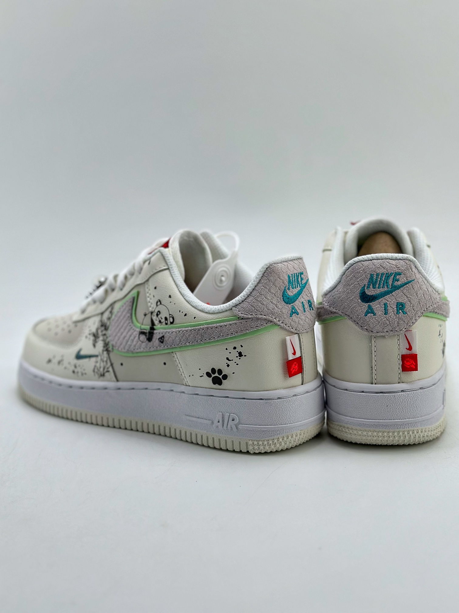 240 Nike Air Force 1 Low 07 龙年 白雪无痕 竹林熊猫 FZ5052-131