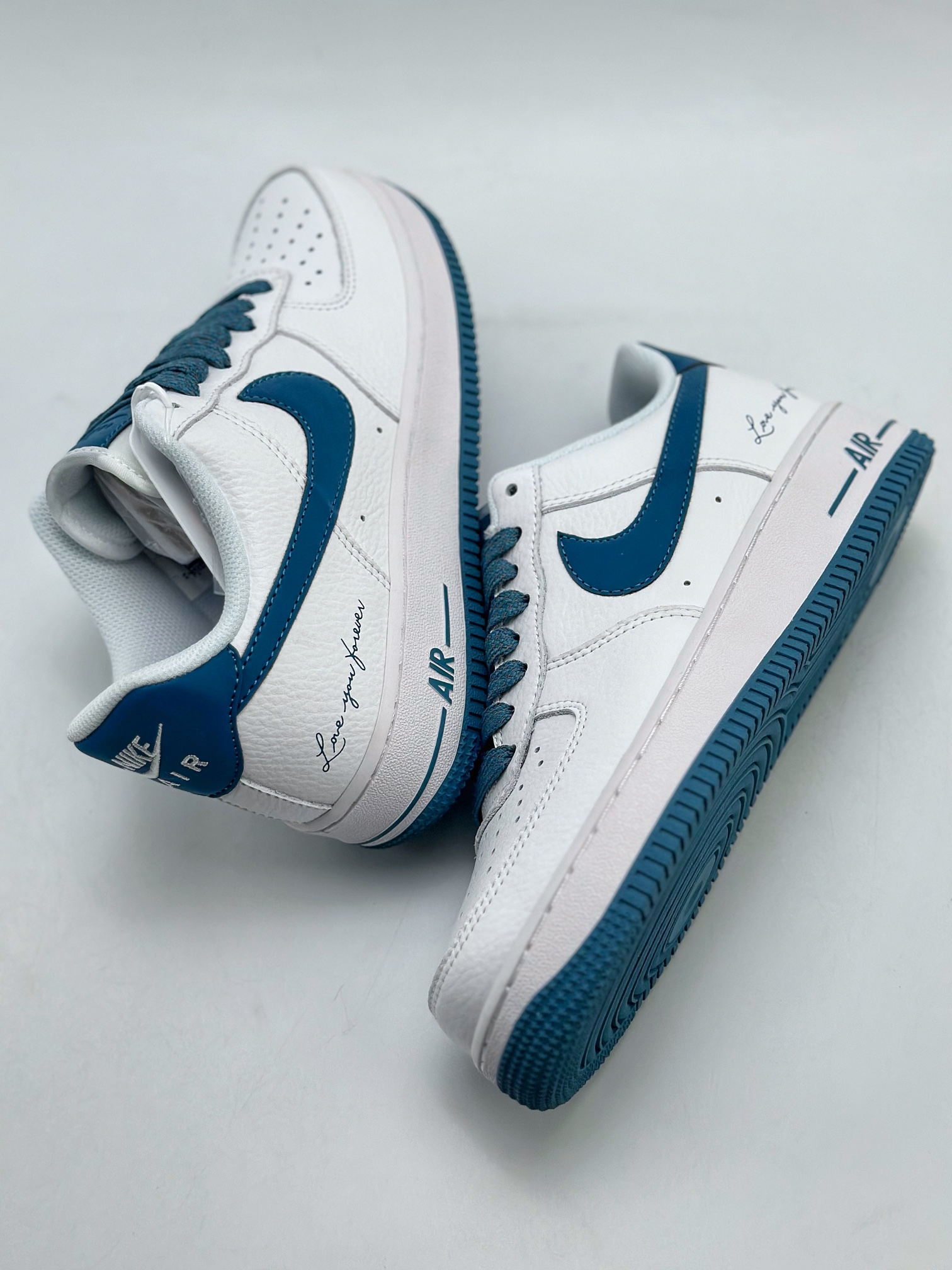 240 Nike Air Force 1 Low 07 签名白青满天星 LO1718-060