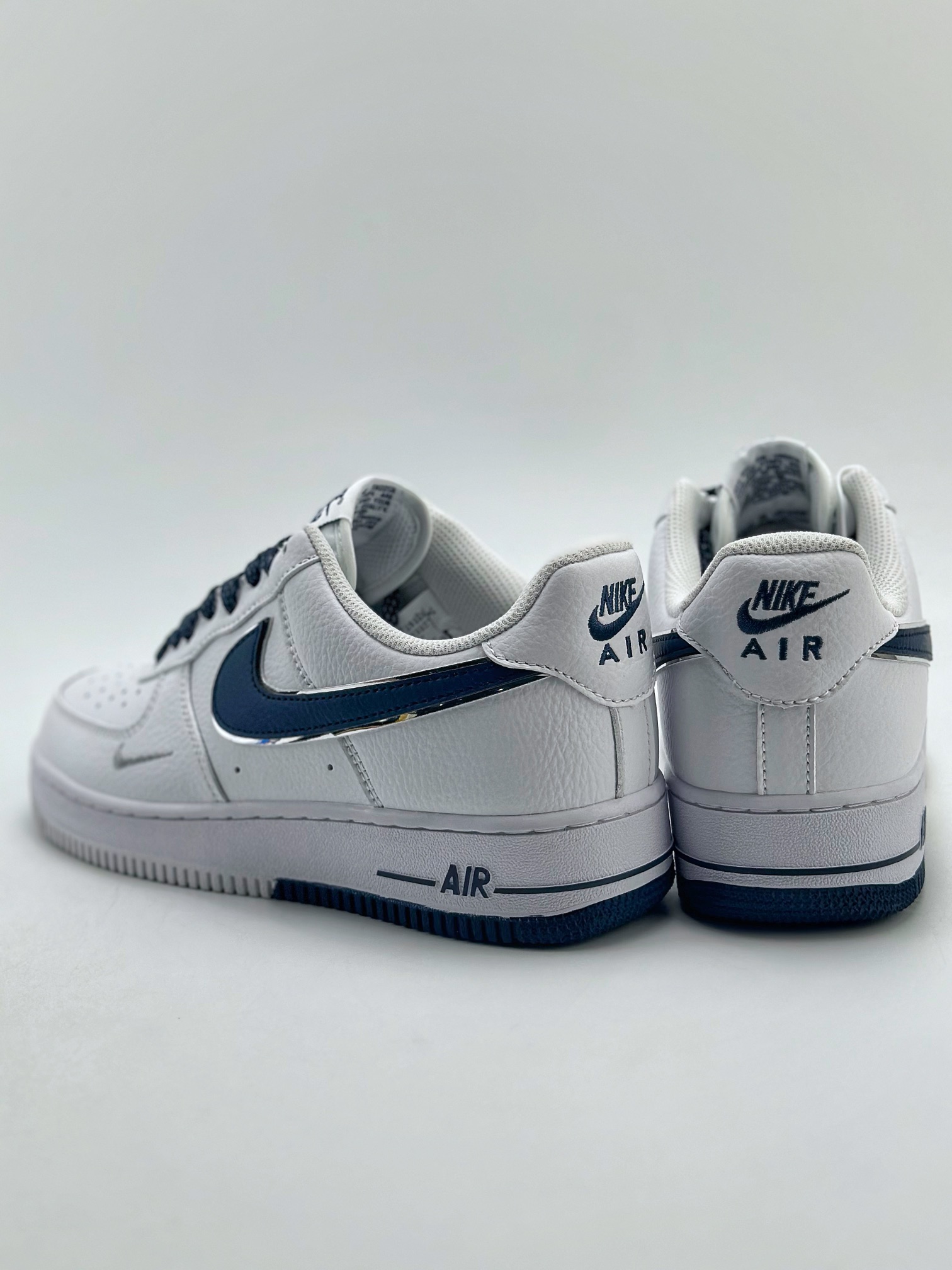 220 Nike Air Force 1 Low 07 白蓝满天星