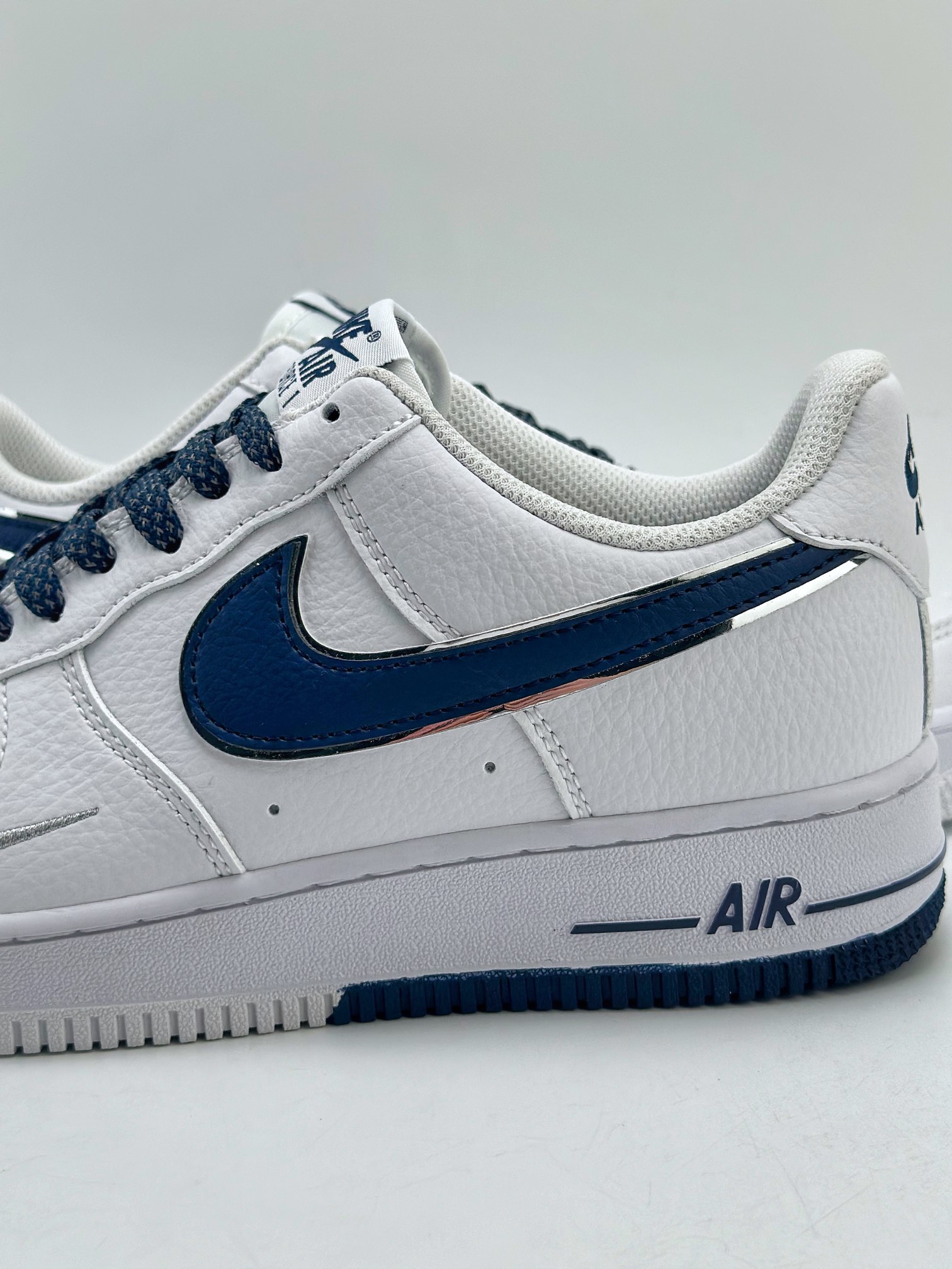 220 Nike Air Force 1 Low 07 白蓝满天星