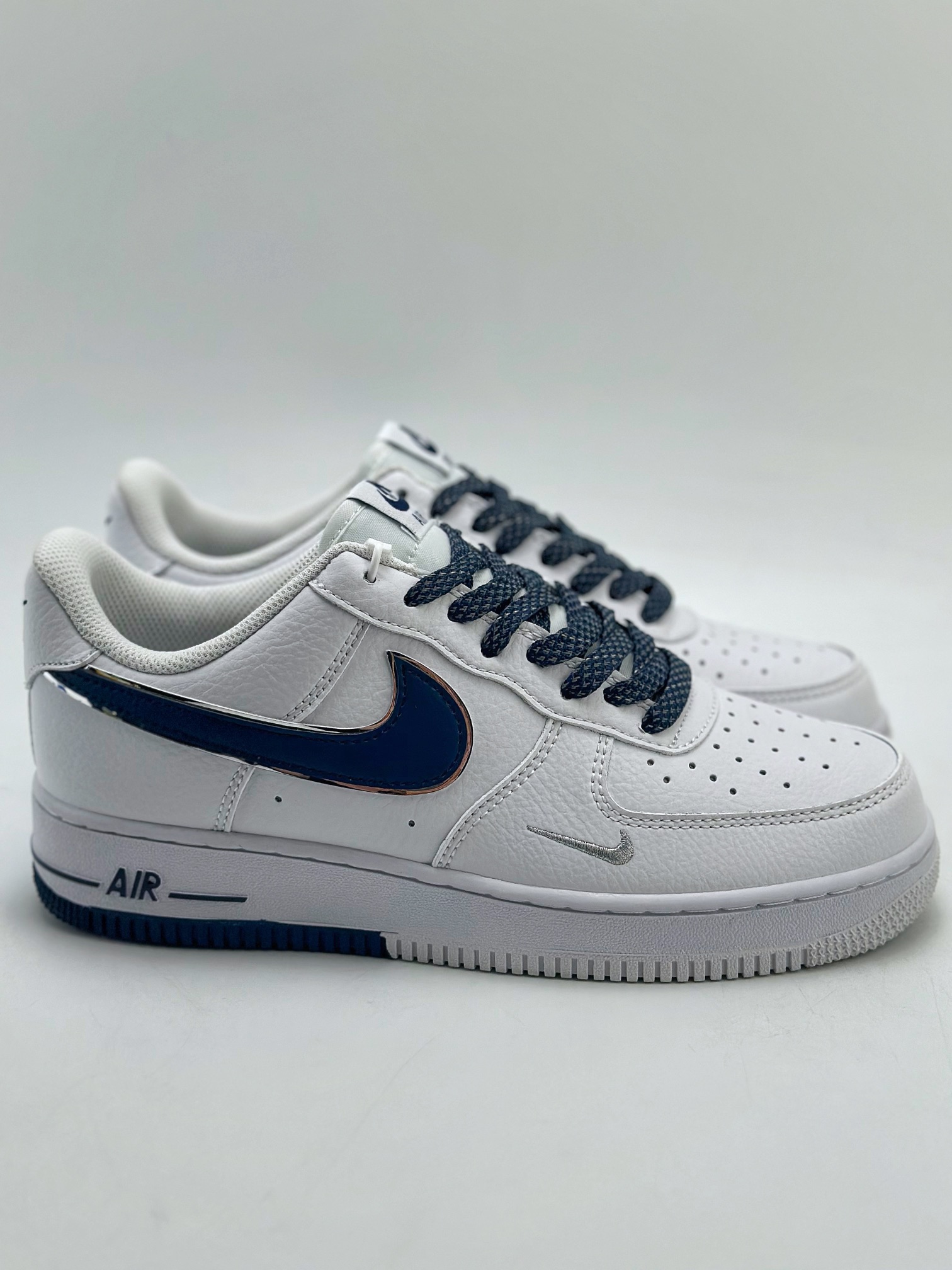 220 Nike Air Force 1 Low 07 白蓝满天星