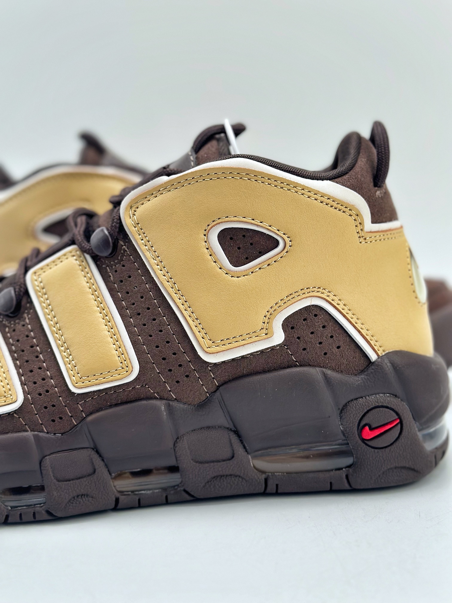 260 Air More Uptempo 黄棕 FB8883-200