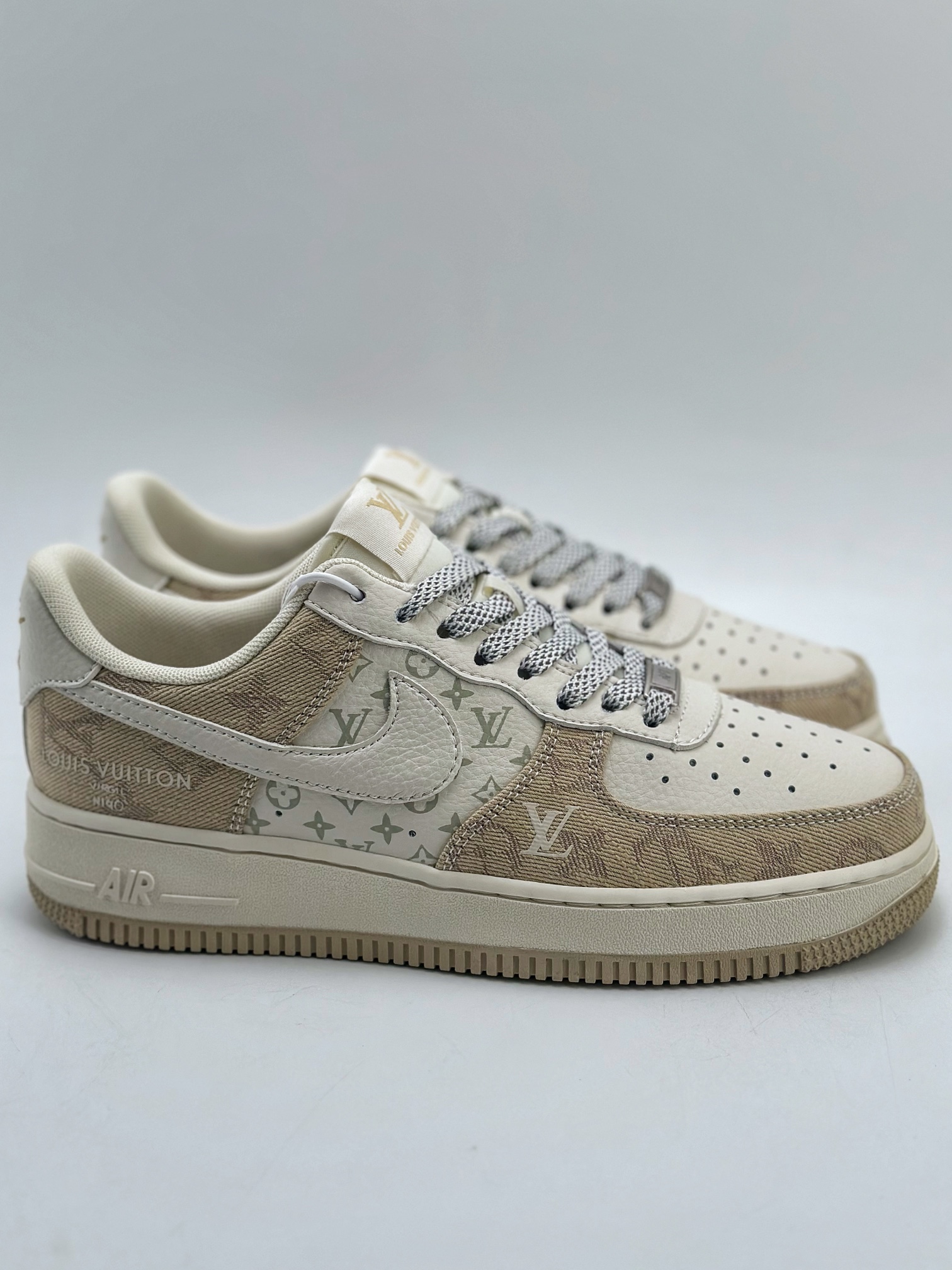 260 Nike Air Force 1 Low 07 x Louis Vuitton 白黄印花 DD8686-300