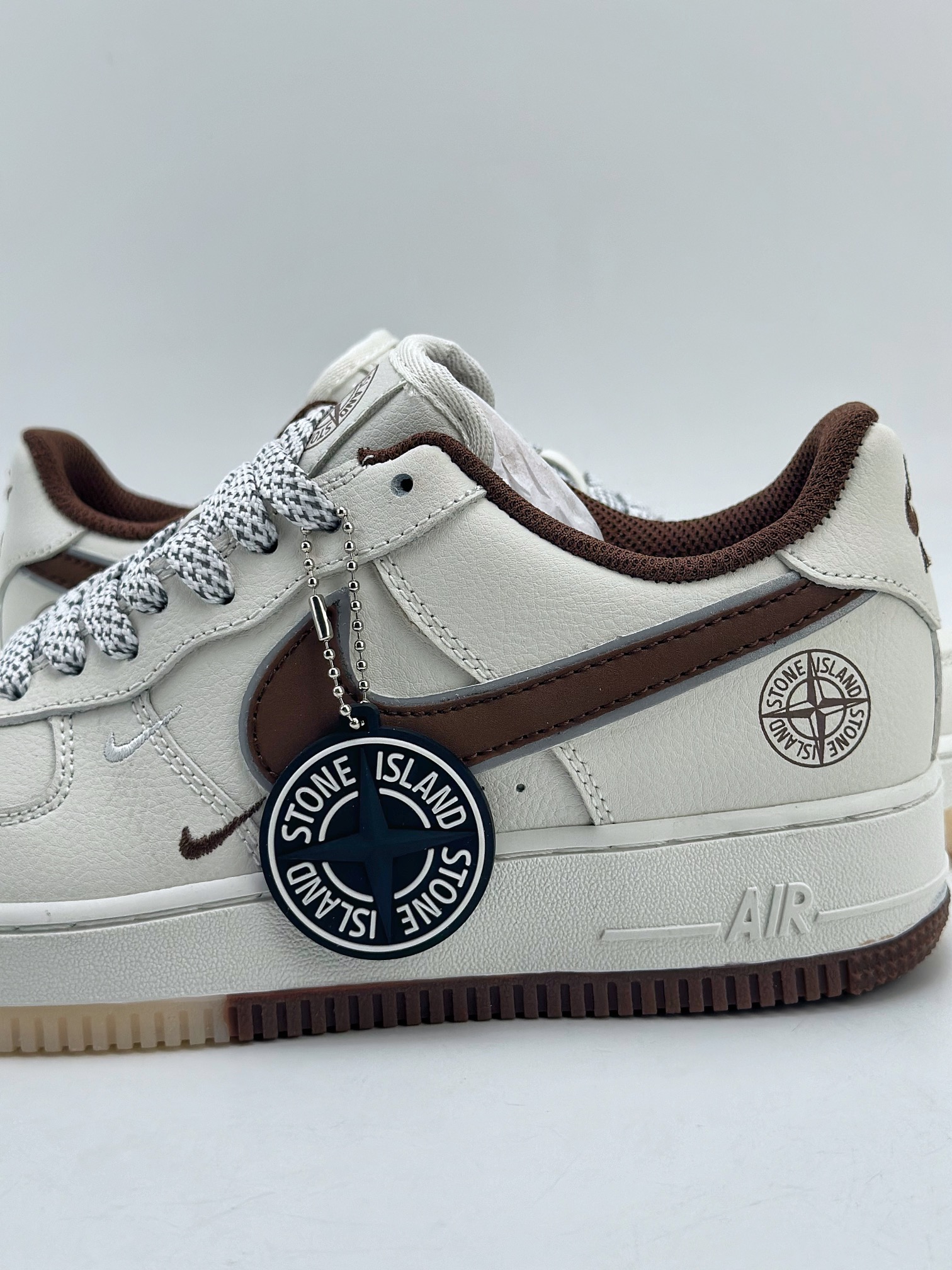 260 Nike Air Force 1 Low 07 x Stone Island 石头岛白棕 SL-240444