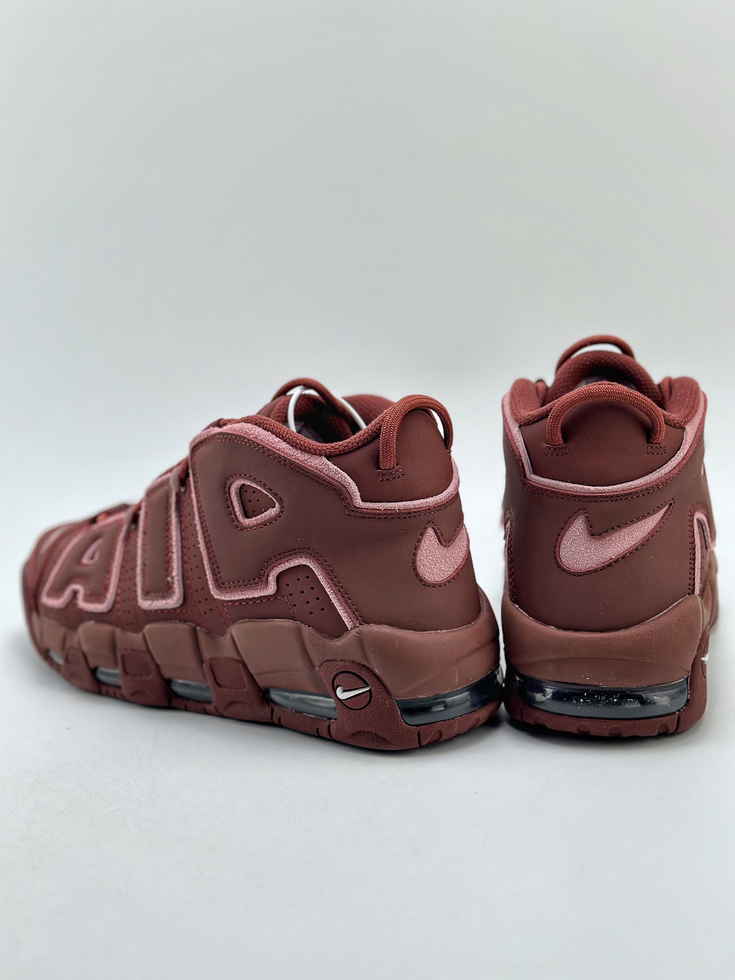 260 Air More Uptempo ”Dark Pony and Soft Pink” 粉棕 DV3466-200