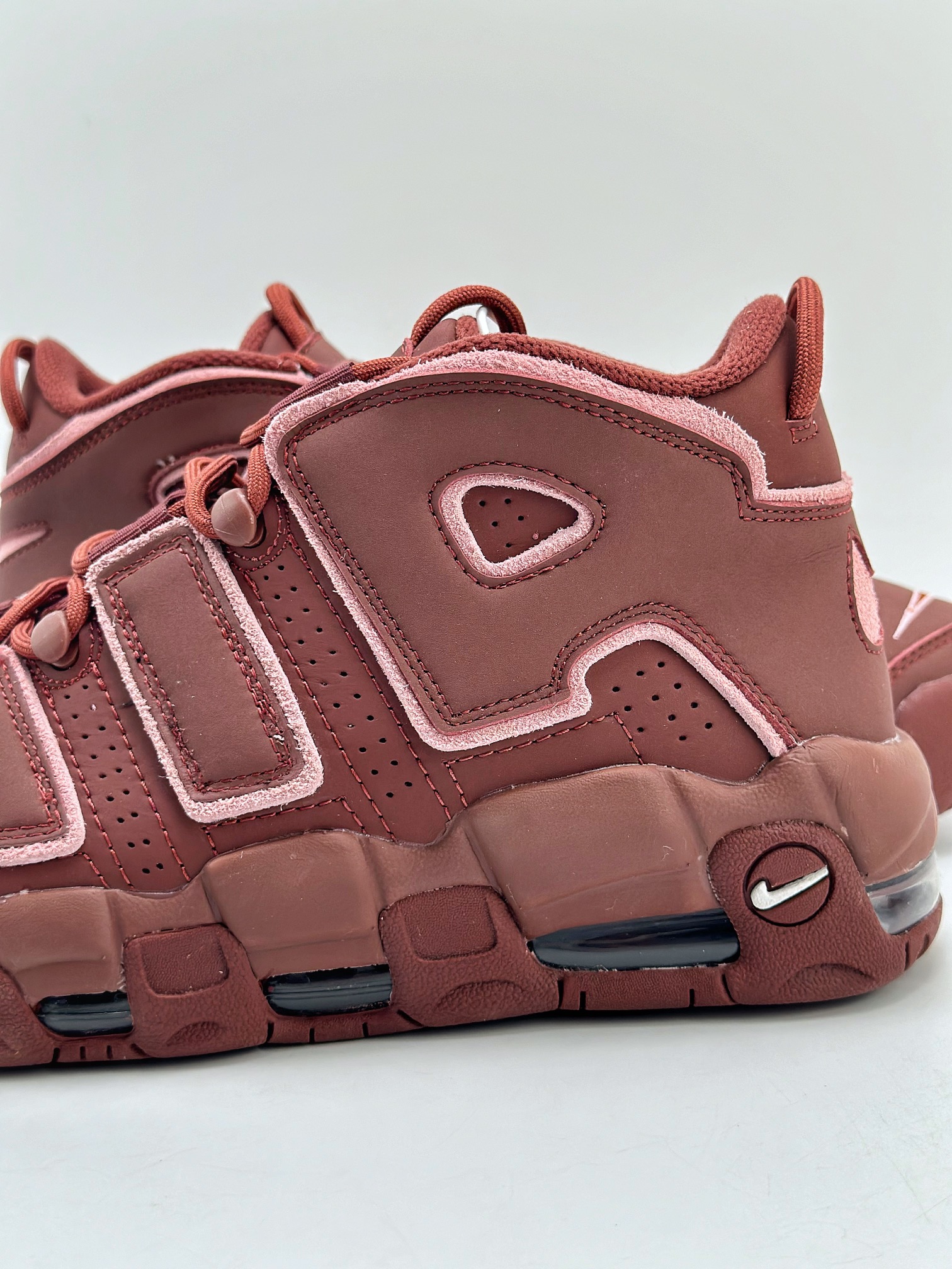 260 Air More Uptempo ”Dark Pony and Soft Pink” 粉棕 DV3466-200