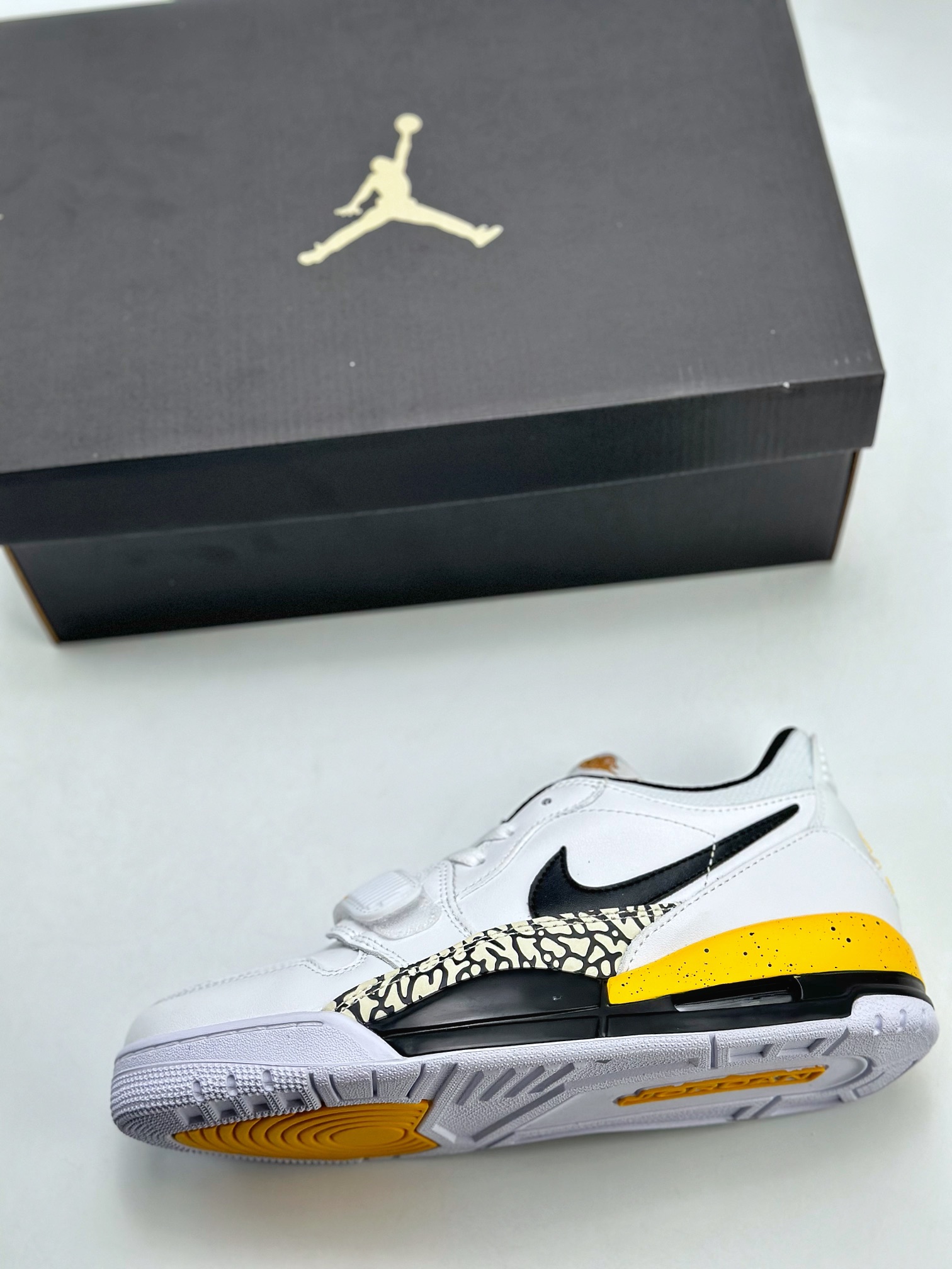 200 Nike Air Jordan Legacy 312 Low 乔丹最强三合一混合版 CD7069-107