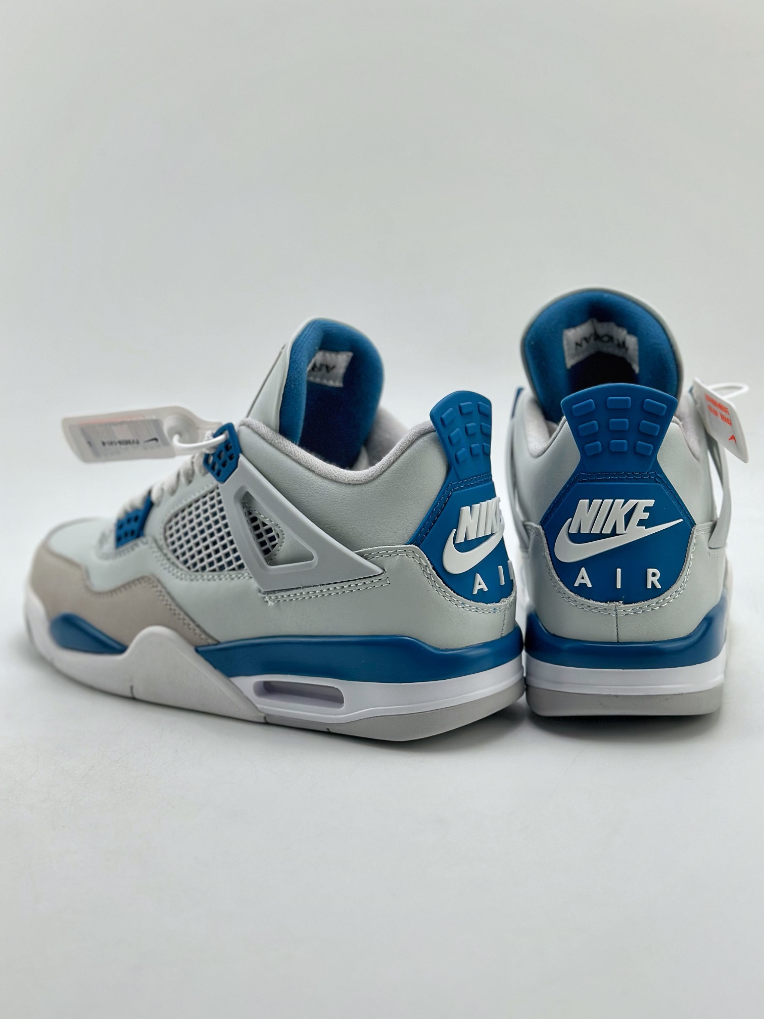 200 Air Jordan 4 Retro ”Military Blue” 白蓝  FV5029-141