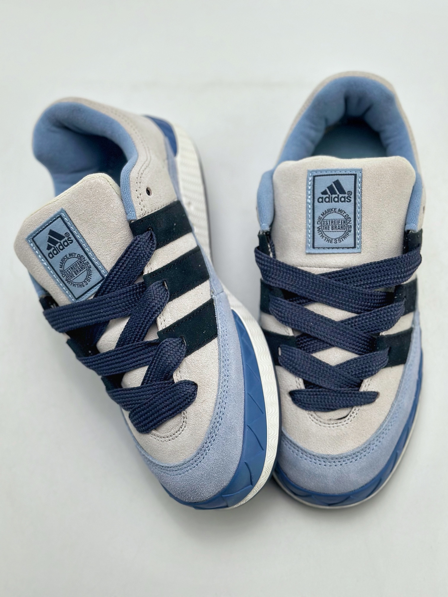 150 Adidas Originals Adimatic Yunk Low  马蒂奇系列低帮复古鲨鱼面包休闲运动滑板鞋 IG6006