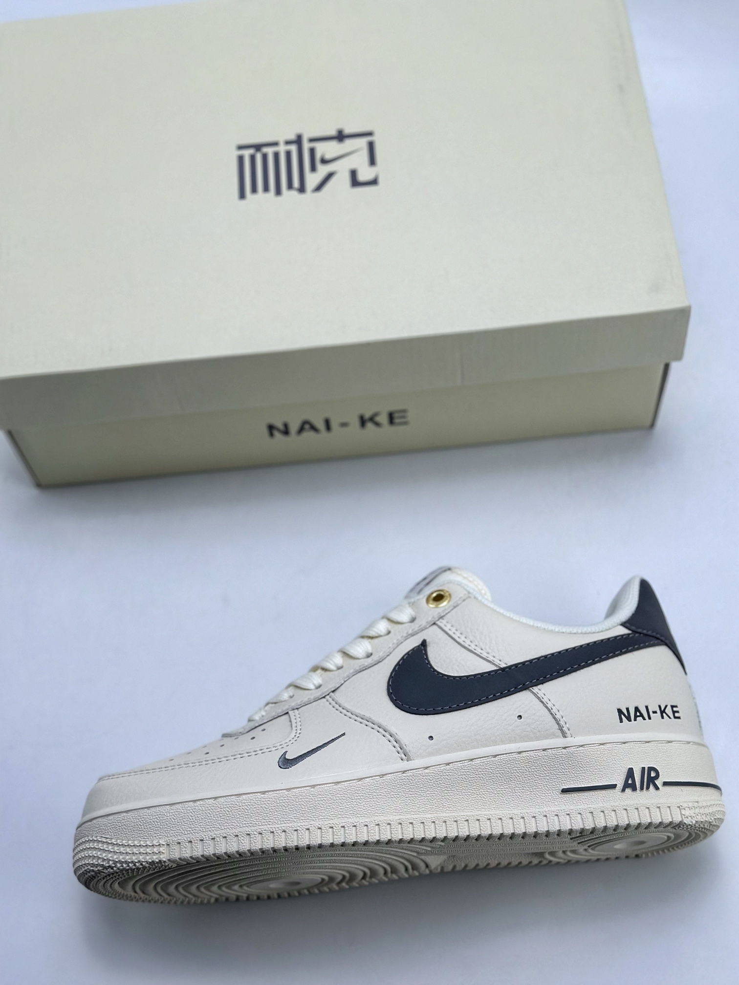 240 Nike Air Force 1 Low 07 字母米白黑 NK0621-100