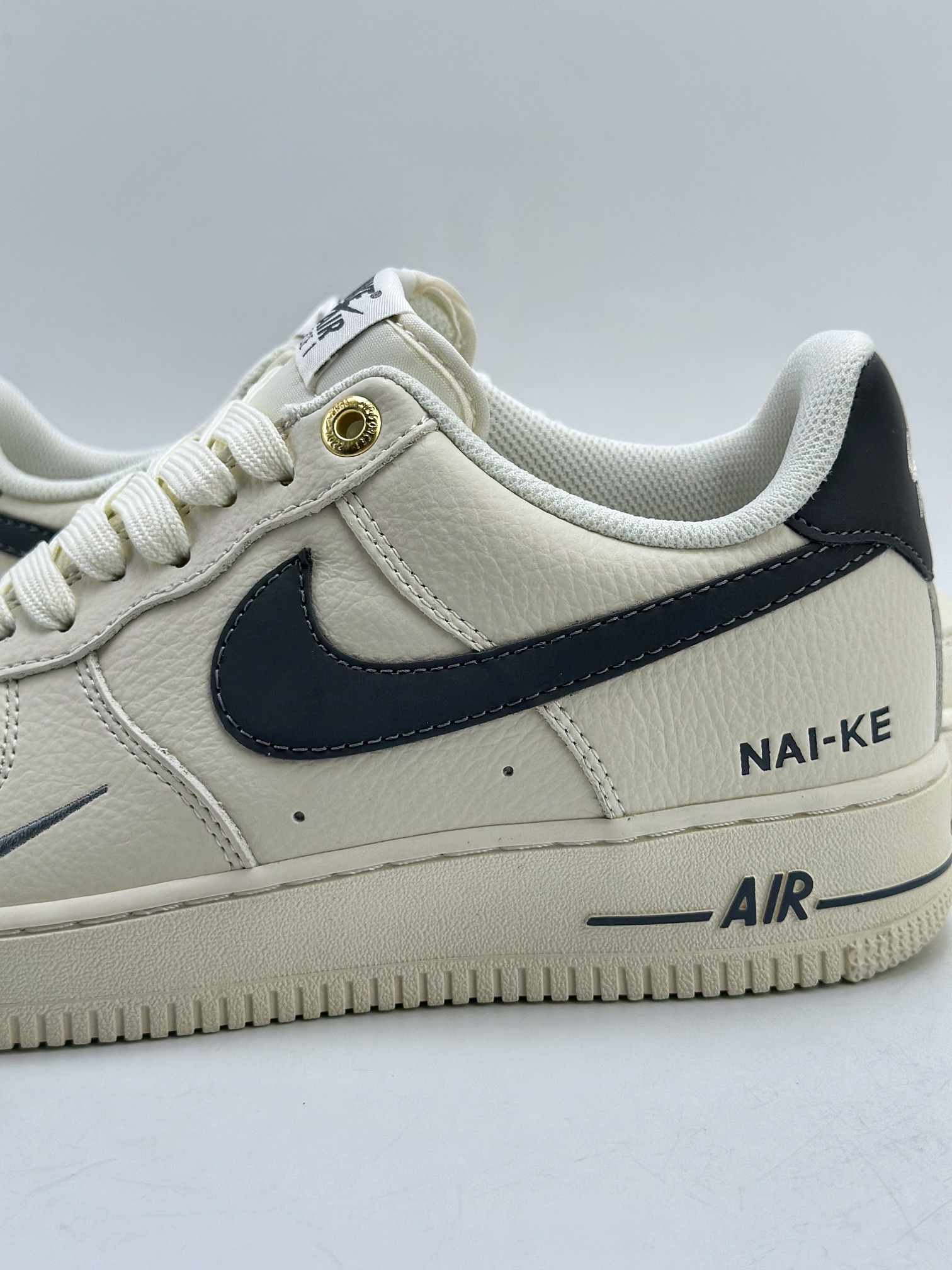 240 Nike Air Force 1 Low 07 字母米白黑 NK0621-100