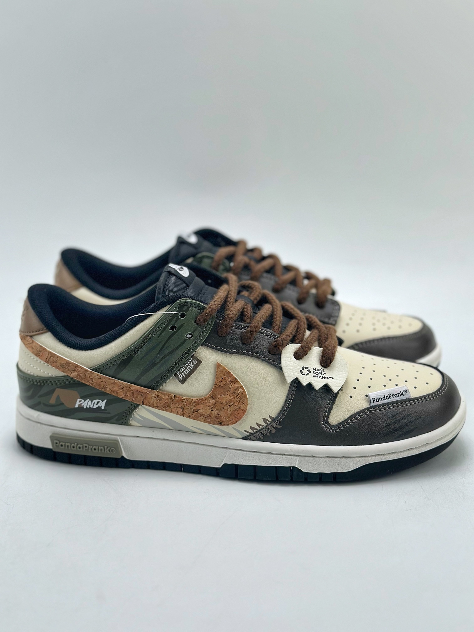 280 Nike SB Dunk Low 熊猫恶作剧 丛林穿越 DV0831-002