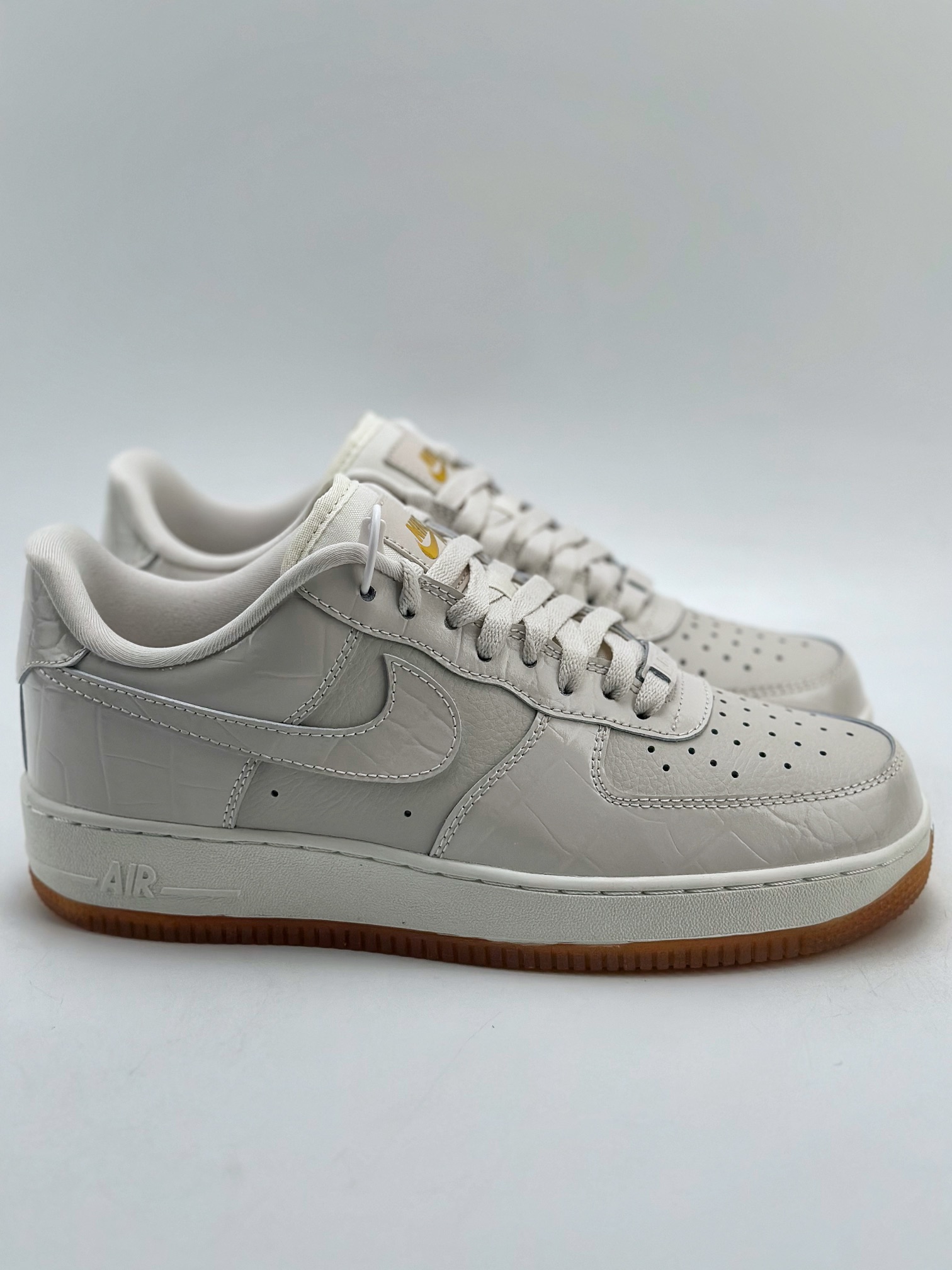 200 Nike Air Force 1 Low 07 米白 DZ2708-001