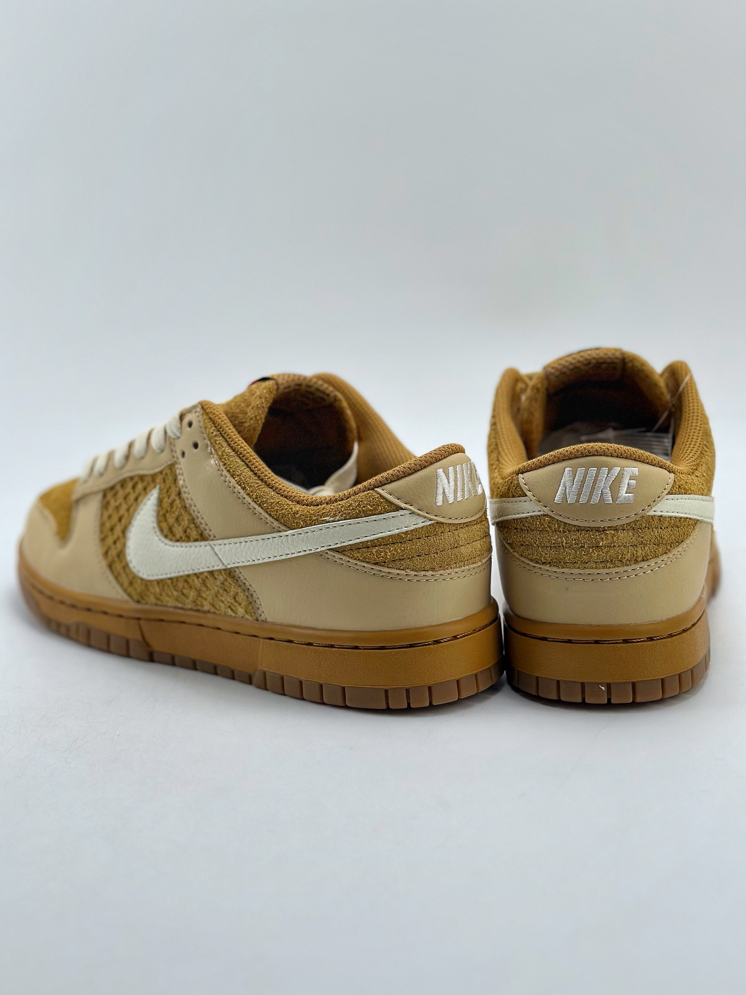 240 NIKE SB Dunk Low ”WAFFLES” 黄棕 FZ4041-744