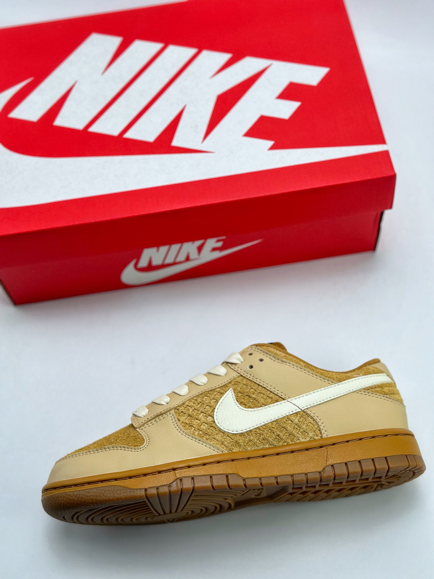 240 NIKE SB Dunk Low ”WAFFLES” 黄棕 FZ4041-744