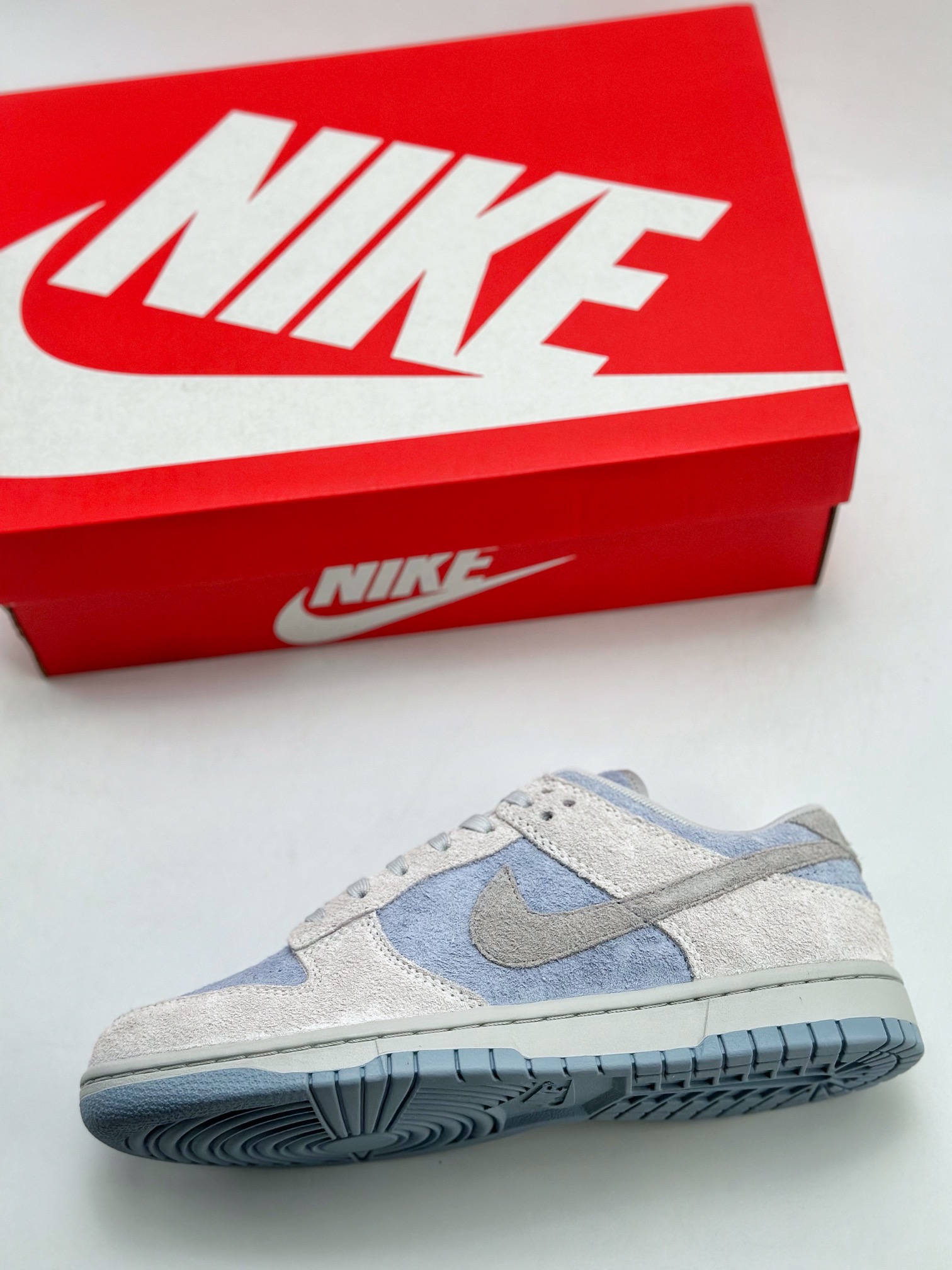 240 NIKE SB Dunk Low ”Light Armory Blue and Photon Dust” 蓝灰 FZ3779-025