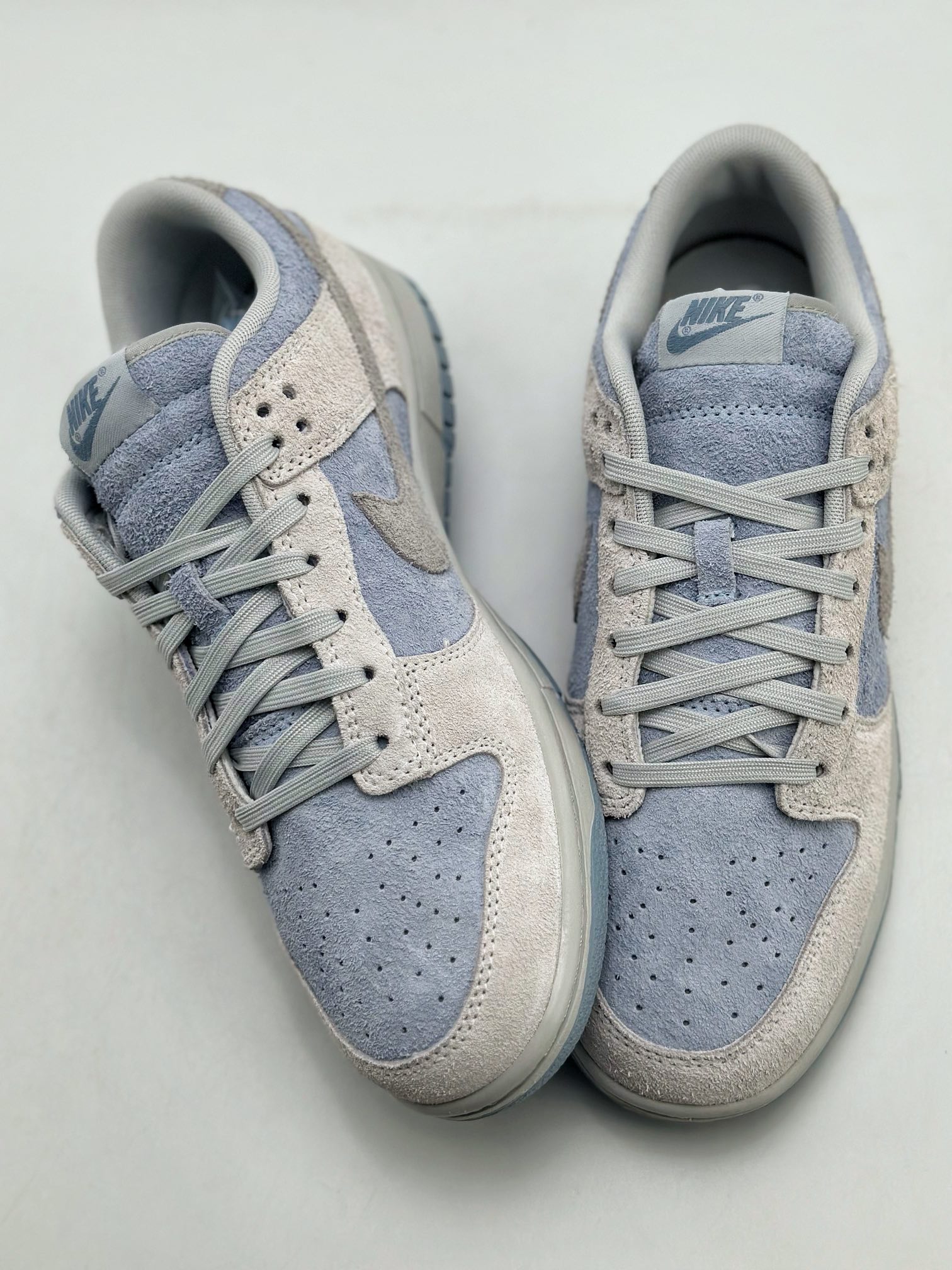 240 NIKE SB Dunk Low ”Light Armory Blue and Photon Dust” 蓝灰 FZ3779-025